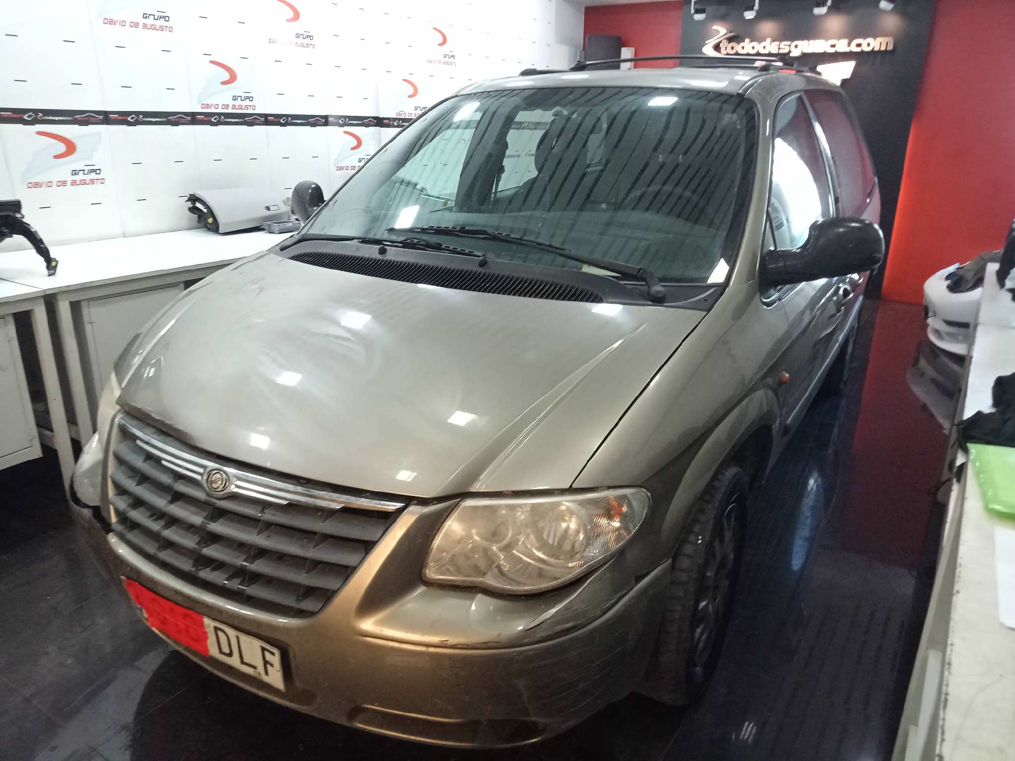 CHRYSLER VOYAGER (RG) 2.5 CRD Executive   |   01.07 - 12.07 foto 3