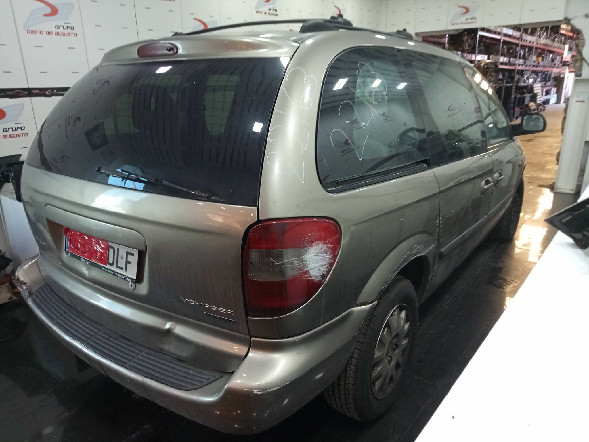 CHRYSLER VOYAGER (RG) 2.5 CRD Executive   |   01.07 - 12.07 foto 7