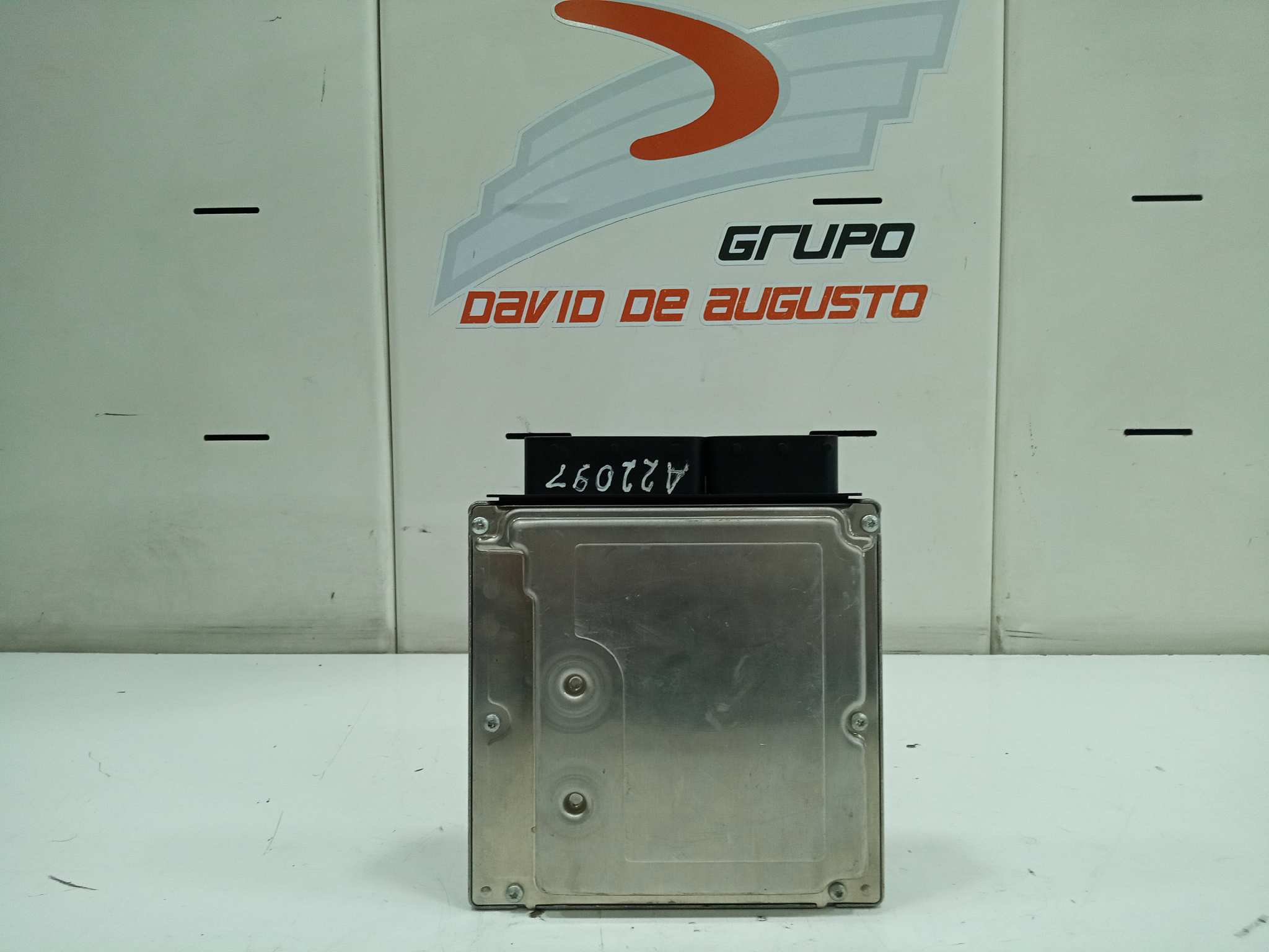 UCE ECU foto 4