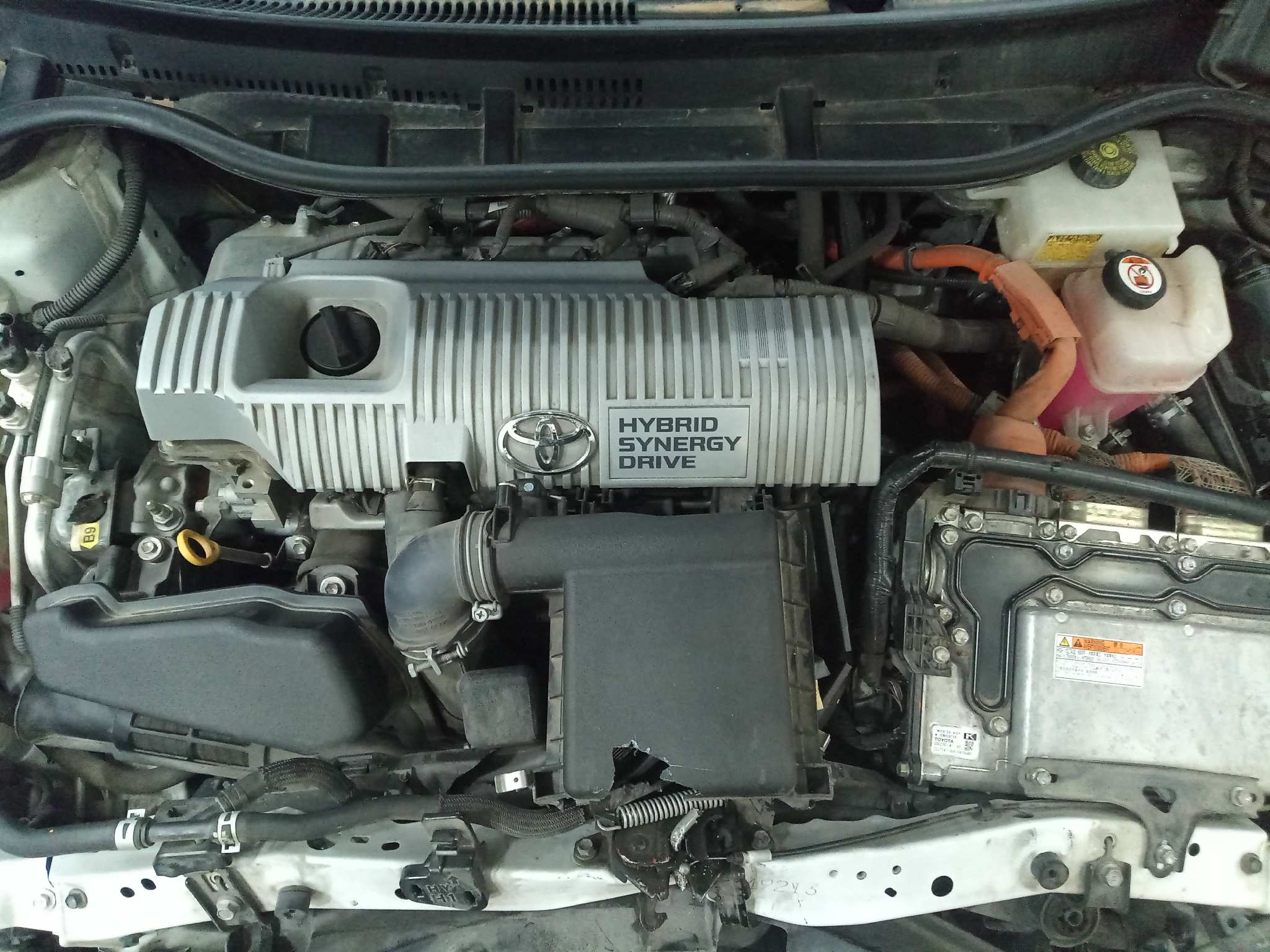 TOYOTA AURIS Hybrid Active   |   09.12 - 12.19