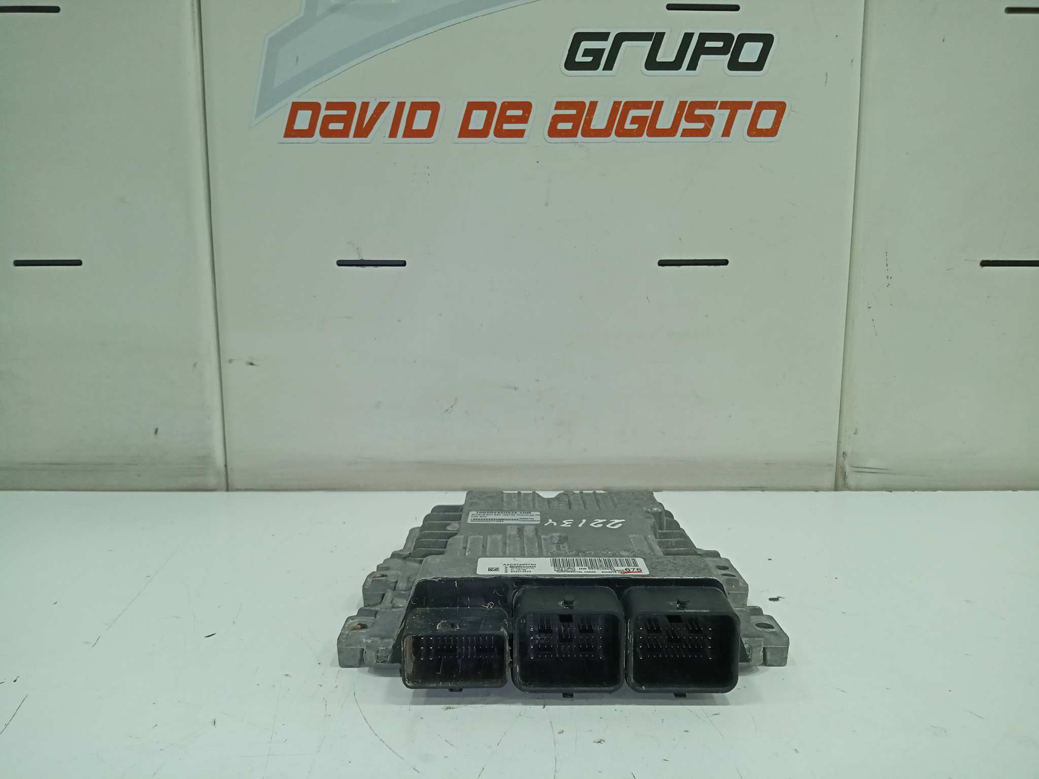 UCE ECU foto 2