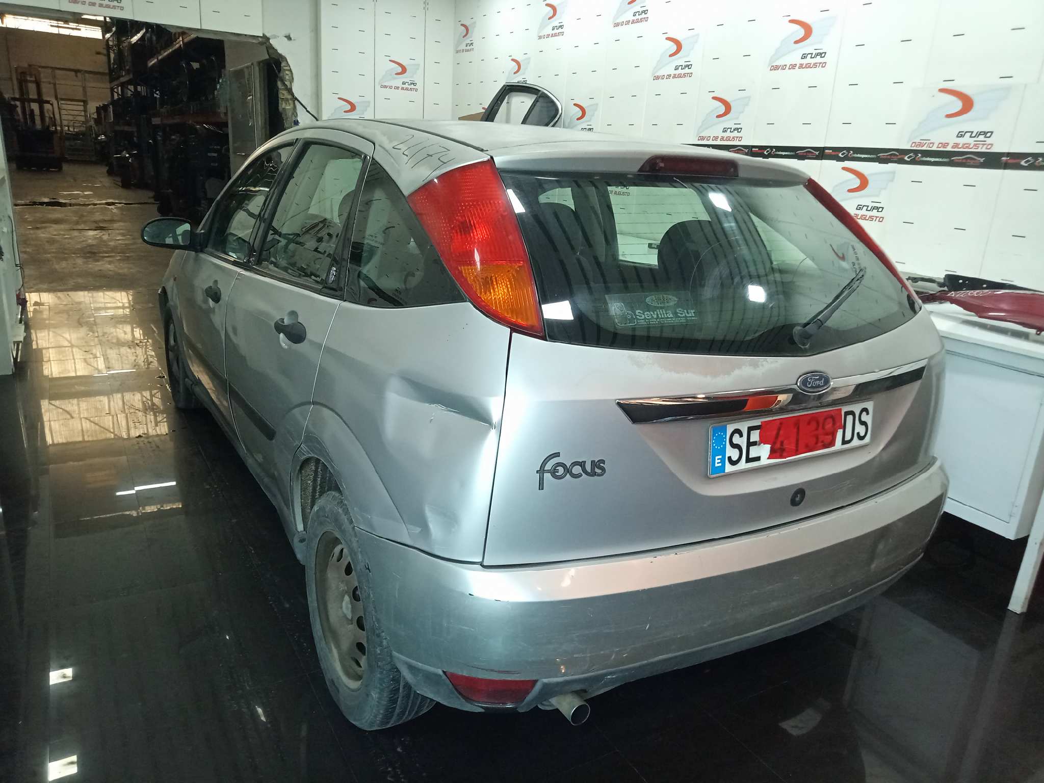 FORD FOCUS BERLINA (CAK) Ambiente   |   08.98 - 12.04 foto 6
