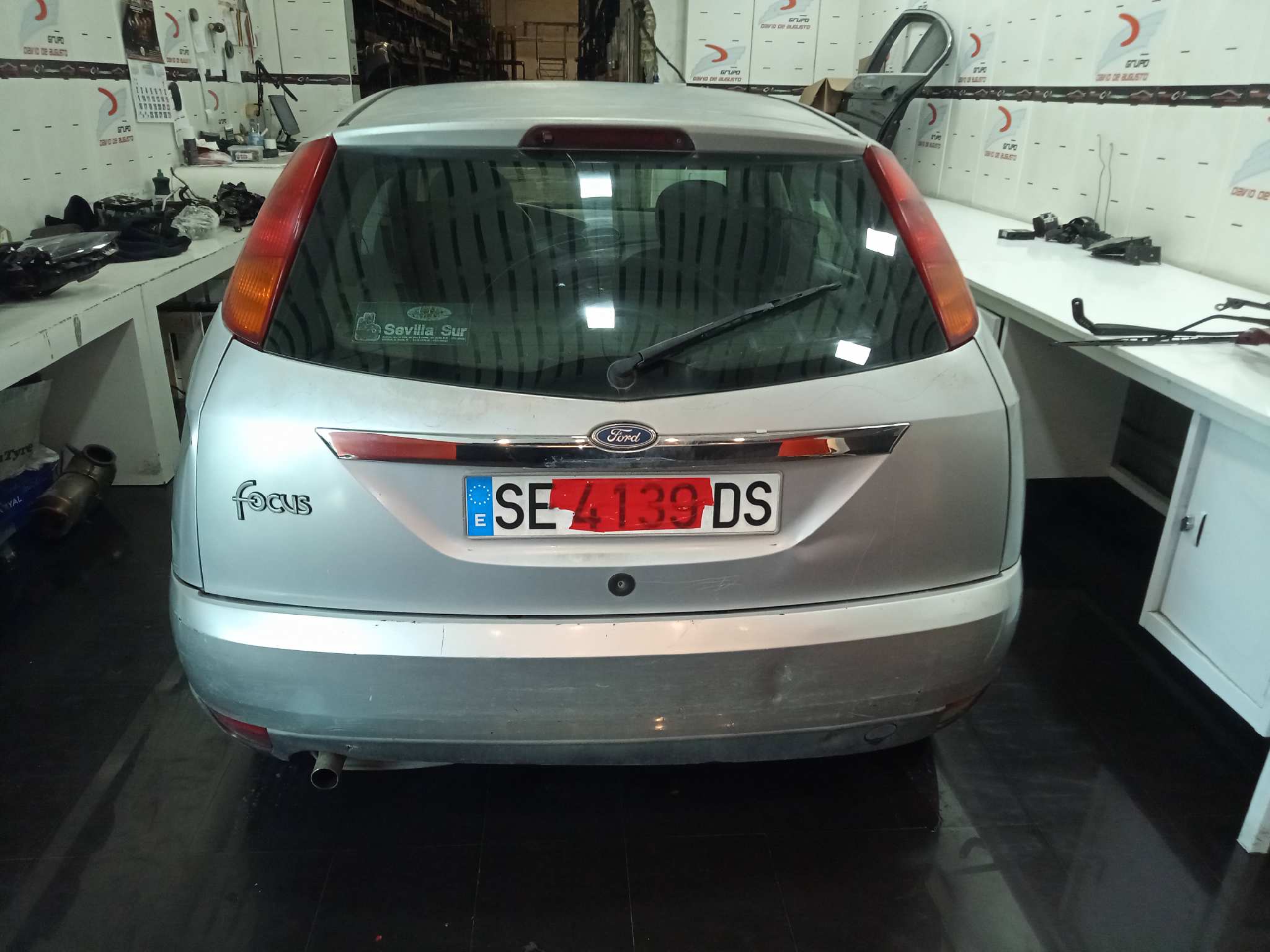 FORD FOCUS BERLINA (CAK) Ambiente   |   08.98 - 12.04 foto 8