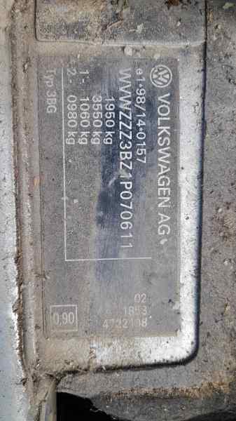 VOLKSWAGEN PASSAT BERLINA (3B3) Comfortline   |   10.00 - 12.04 foto 3