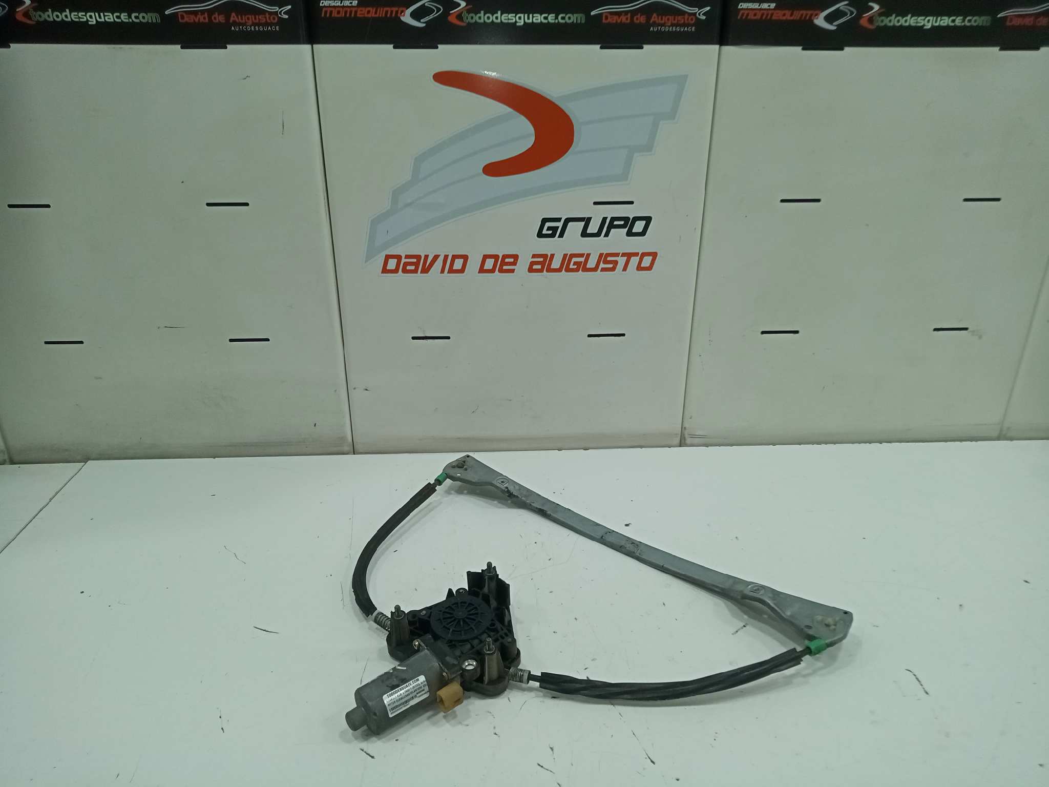 MOTOR ELEVALUNAS DELANTERO IZQUIERDO