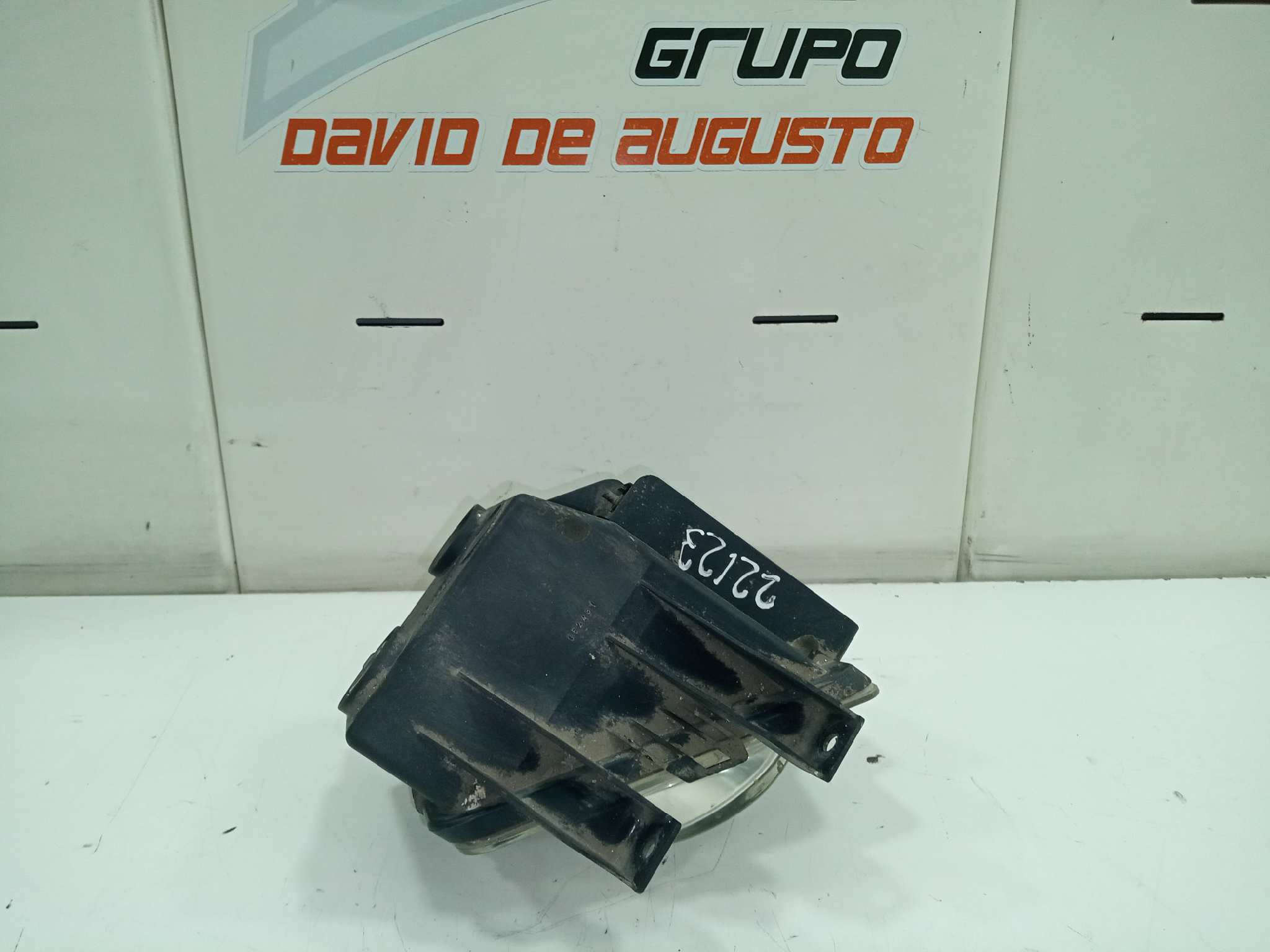 ANTINIEBLA DELANTERO DERECHO foto 4