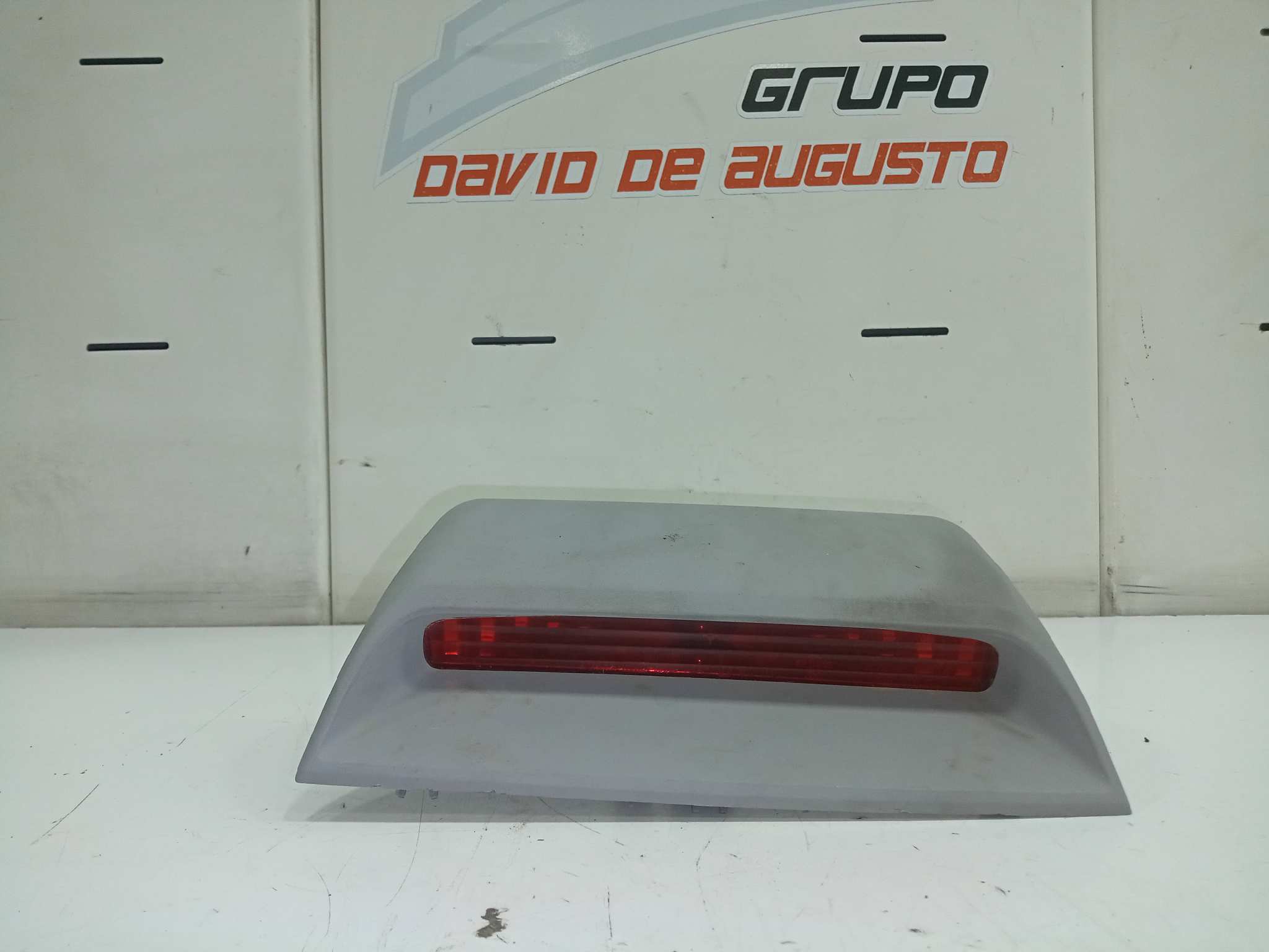 LUZ CENTRAL DE FRENO foto 2