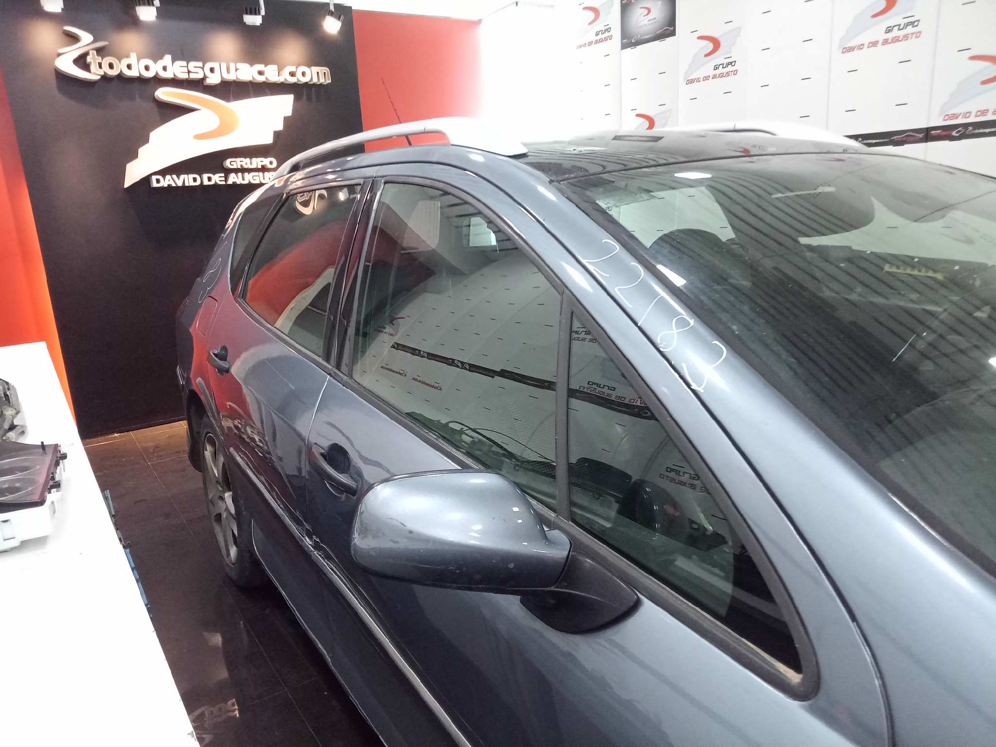 PEUGEOT 407 SW Premium   |   05.04 - 12.09