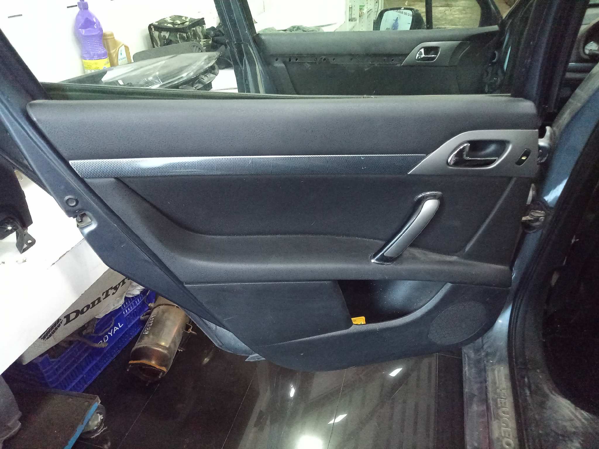 PEUGEOT 407 SW Premium   |   05.04 - 12.09