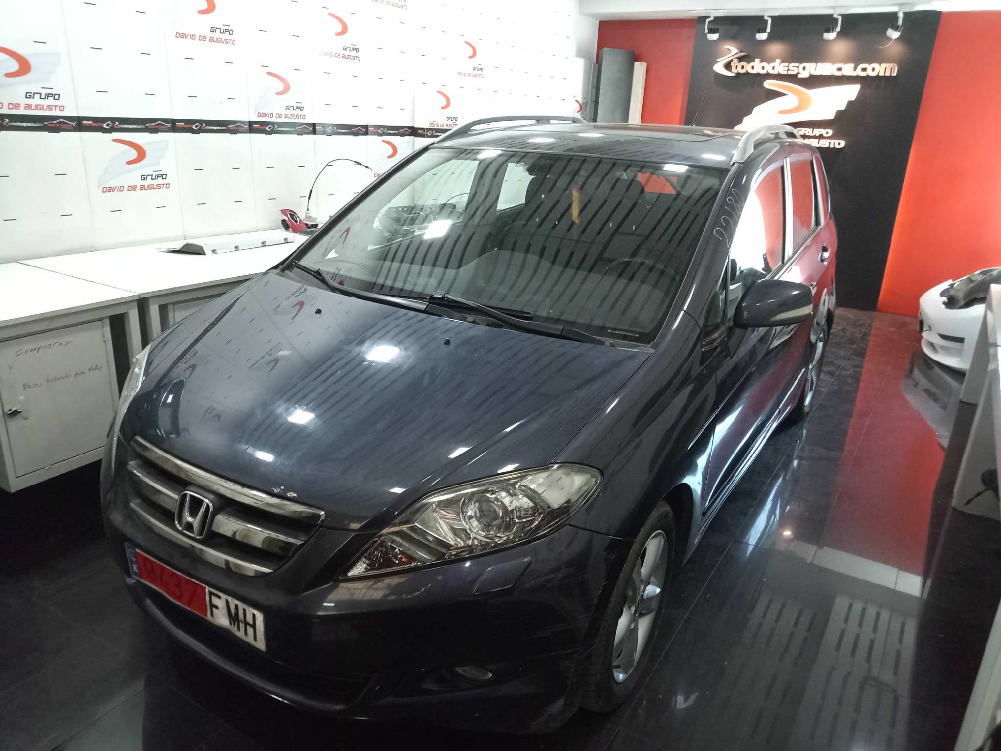 HONDA FR-V (BE) 2.2 CTDi Comfort   |   11.04 - 12.10 foto 2