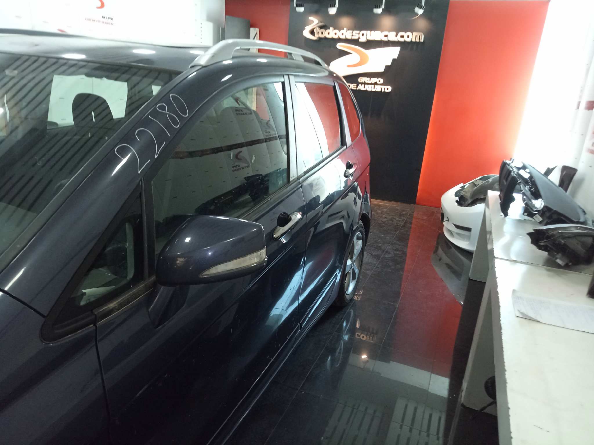HONDA FR-V (BE) 2.2 CTDi Comfort   |   11.04 - 12.10 foto 4
