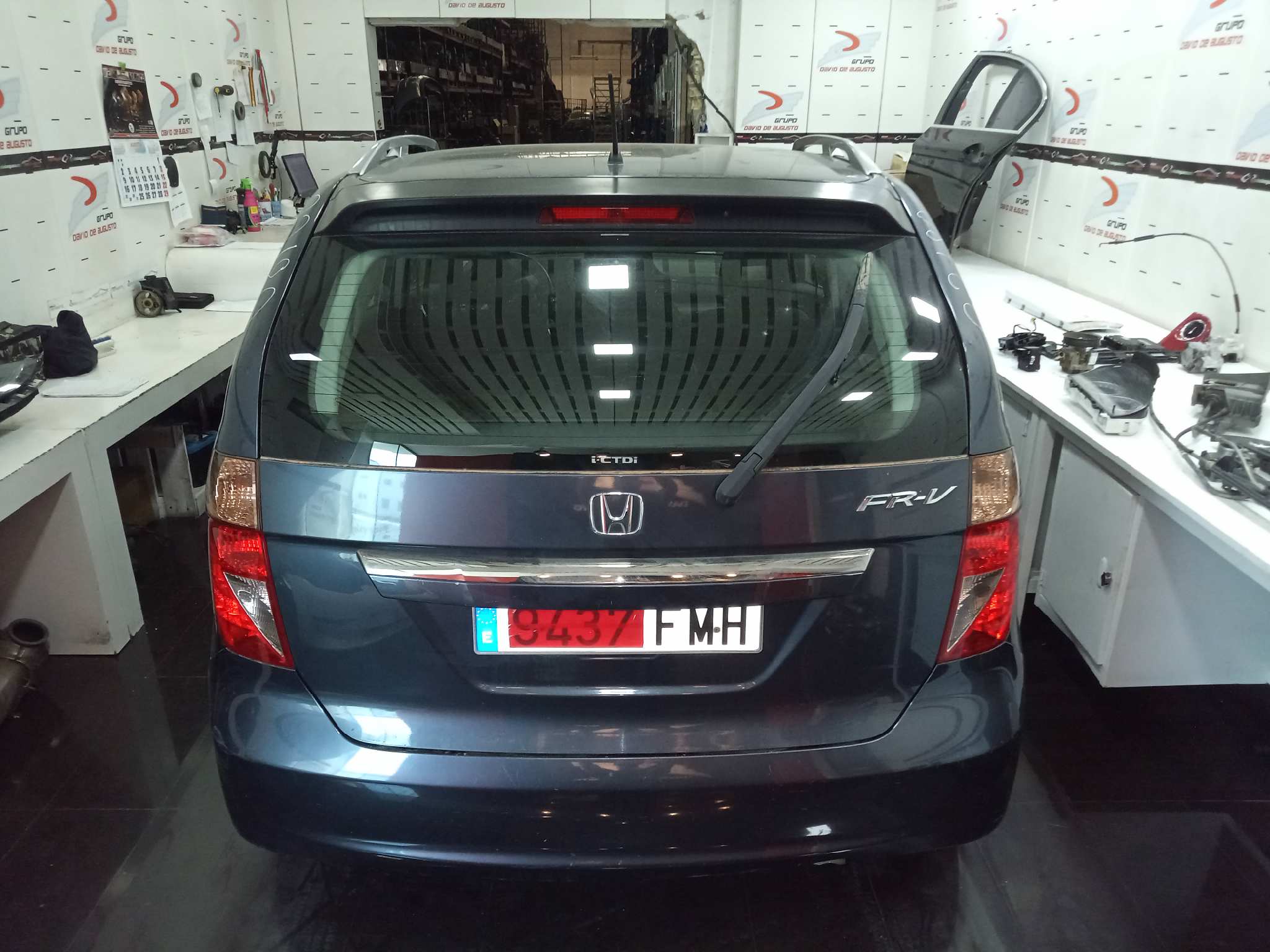 HONDA FR-V (BE) 2.2 CTDi Comfort   |   11.04 - 12.10 foto 8