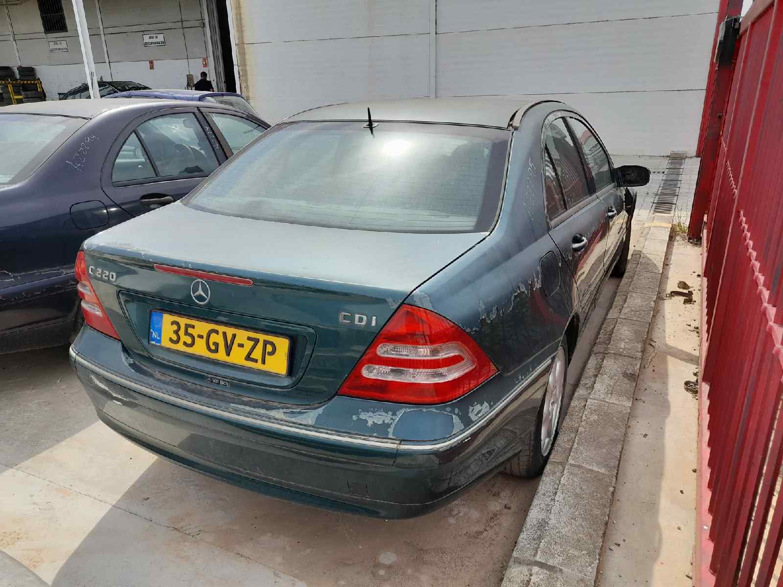 MERCEDES CLASE C (W203) BERLINA 220 CDI (203.006)   |   02.00 - 12.04 foto 4