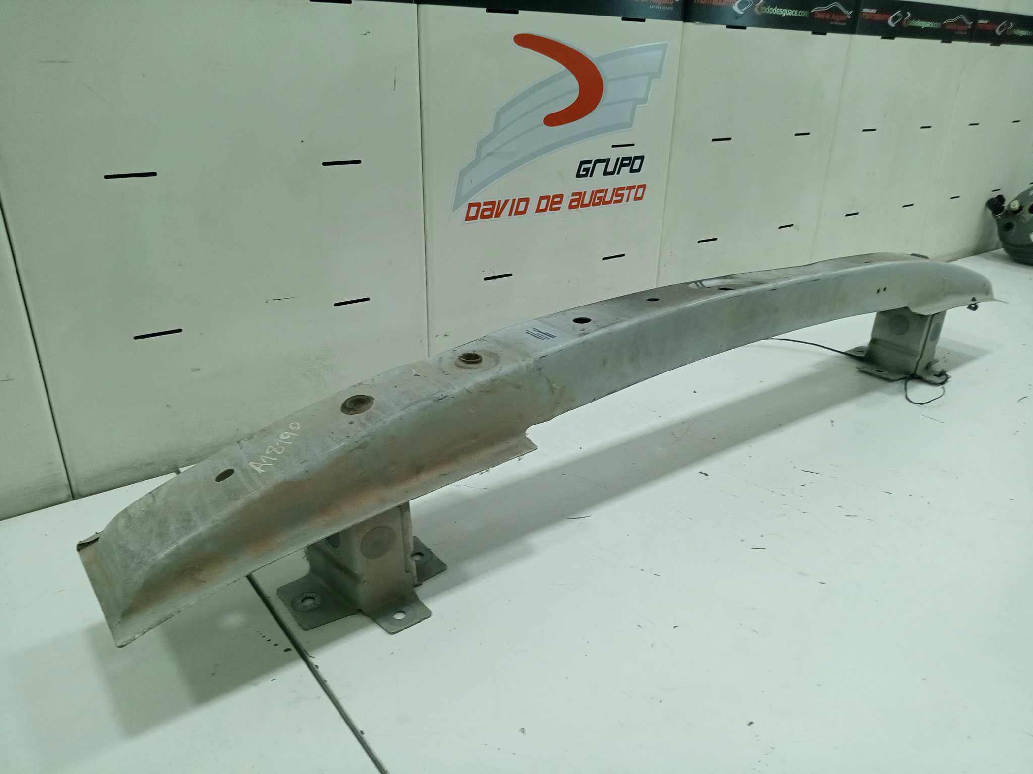 TRAVIESA DELANTERA NISSAN PRIMASTAR (X83) Caja cerrada batalla corta 2,76t   |   04.03 - ...