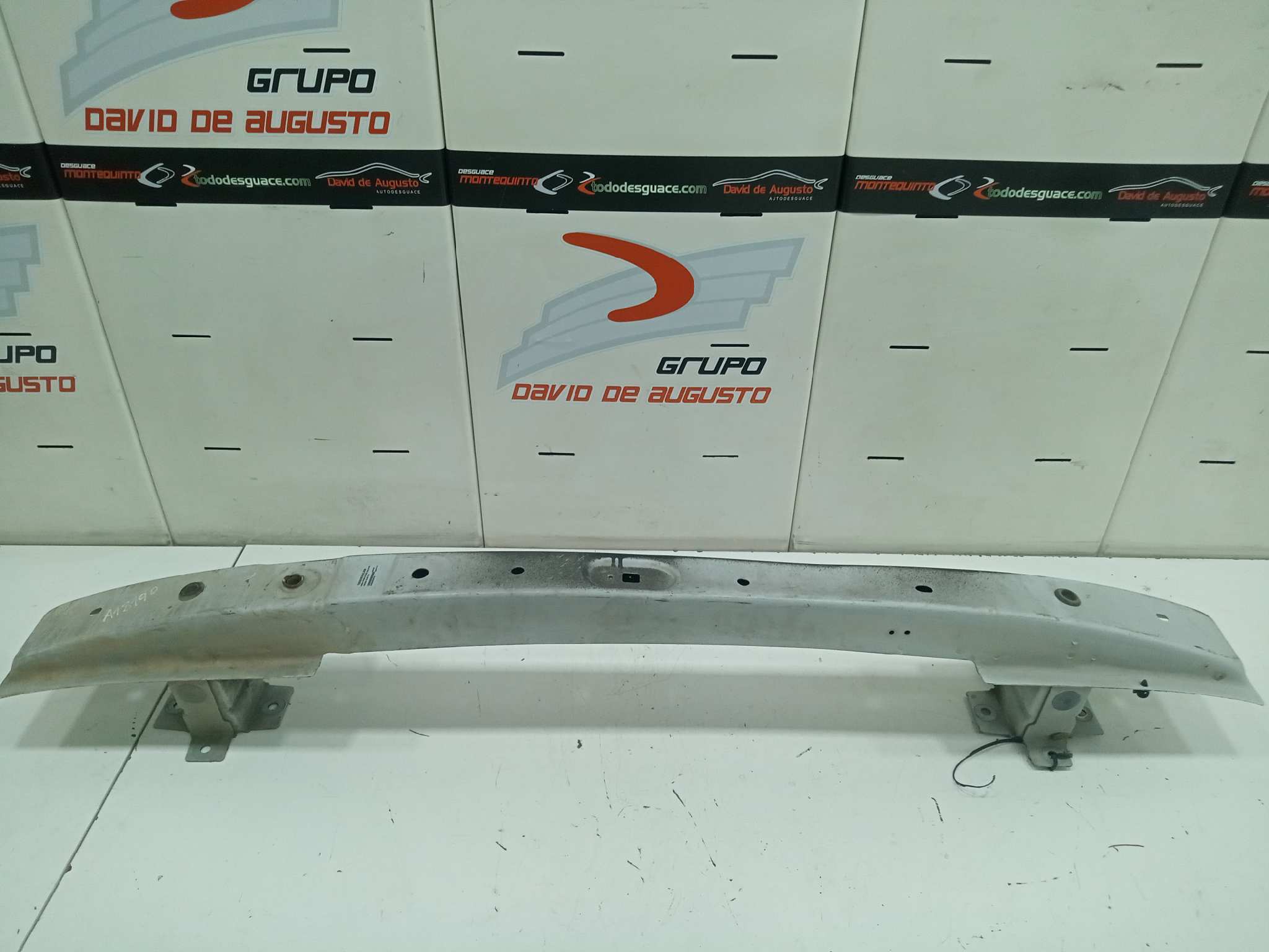 TRAVIESA DELANTERA NISSAN PRIMASTAR (X83) Caja cerrada batalla corta 2,76t   |   04.03 - ...