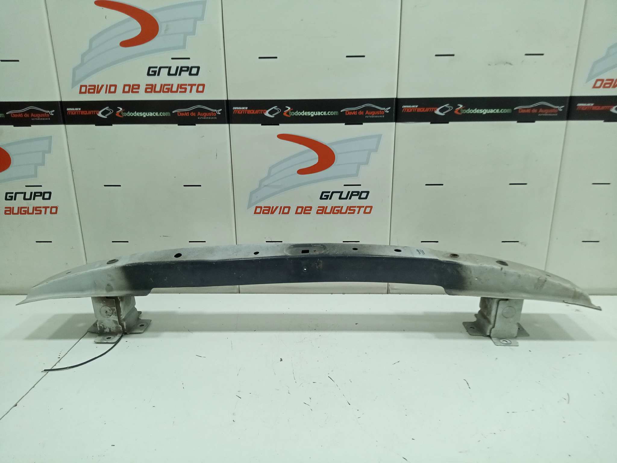 TRAVIESA DELANTERA NISSAN PRIMASTAR (X83) Caja cerrada batalla corta 2,76t   |   04.03 - ...
