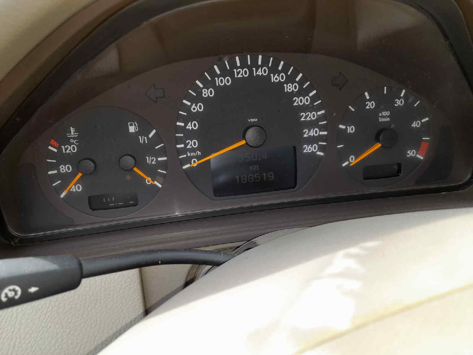 MERCEDES-BENZ BM SERIE 210 BERLINA *   |   0.95 - 0.02 foto 4
