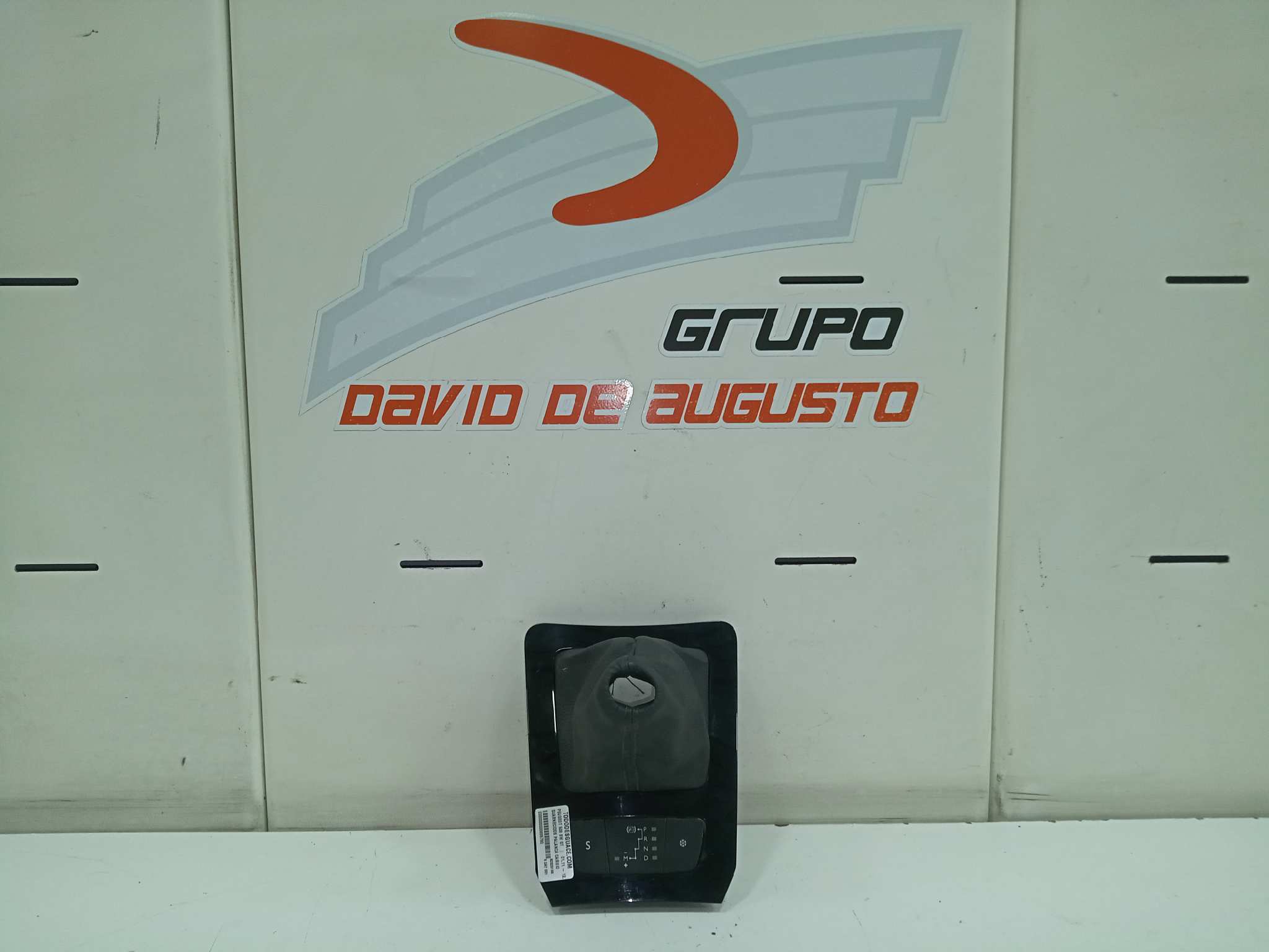 GUARNECIDOS PALANCA CAMBIO foto 3