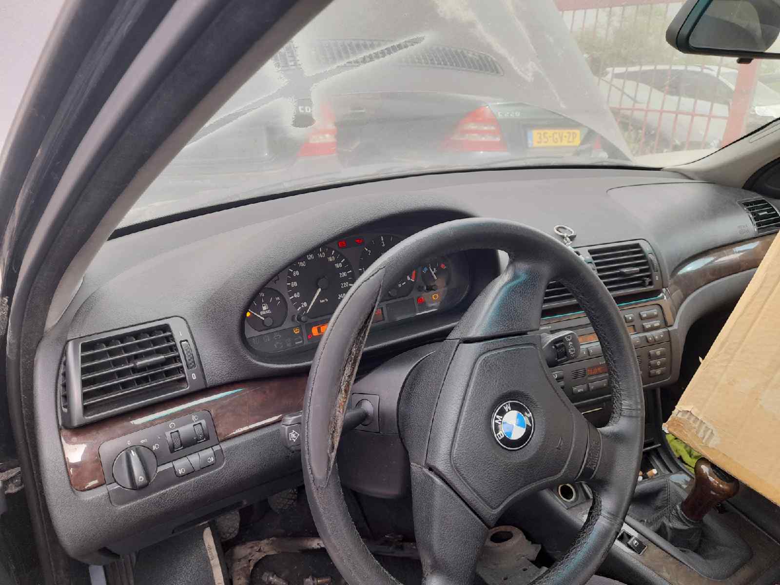 BMW SERIE 3 BERLINA (E46) 320d   |   04.98 - 12.01 foto 5