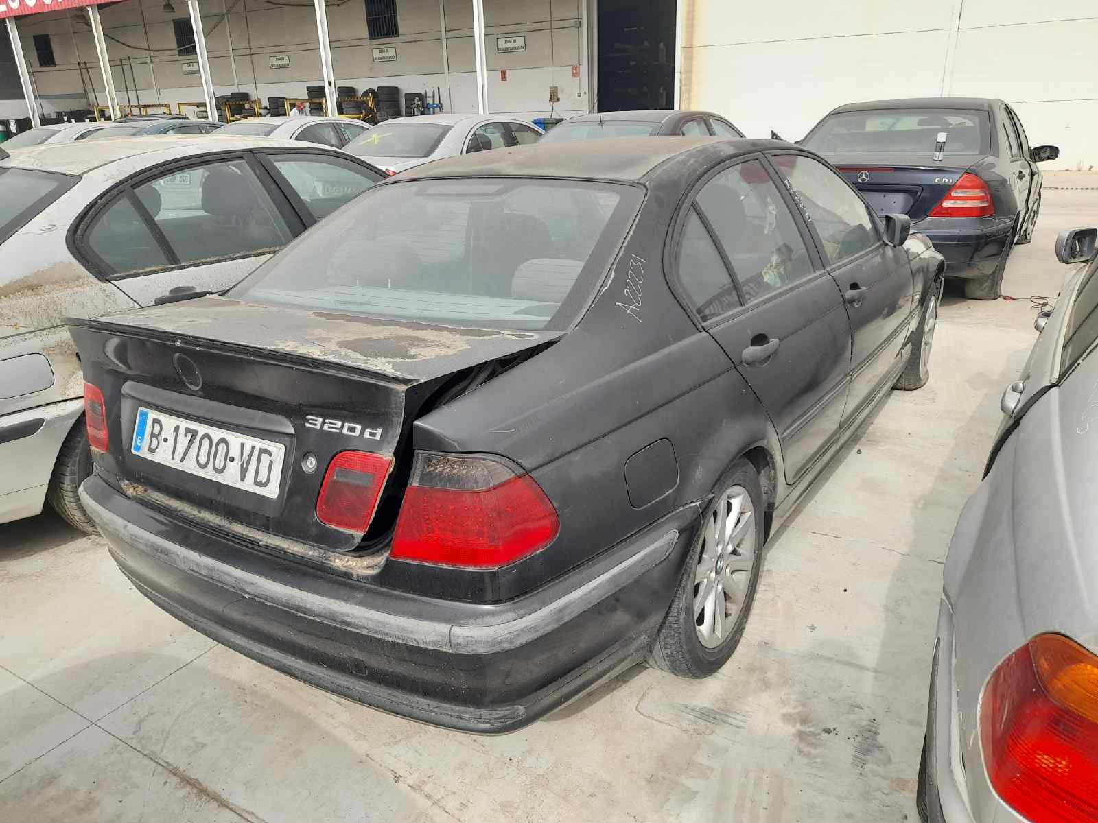 BMW SERIE 3 BERLINA (E46) 320d   |   04.98 - 12.01 foto 8