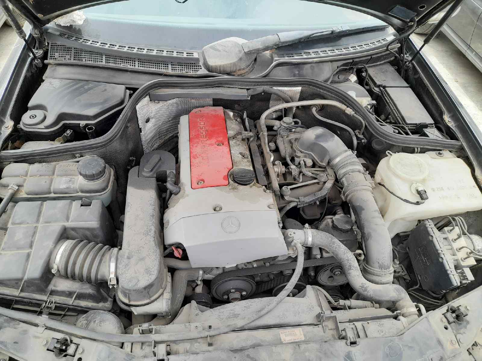 MERCEDES CLASE CLK (W208) COUPE 200 Compressor (EVO) (208.344)   |   04.00 - 12.02 foto 3