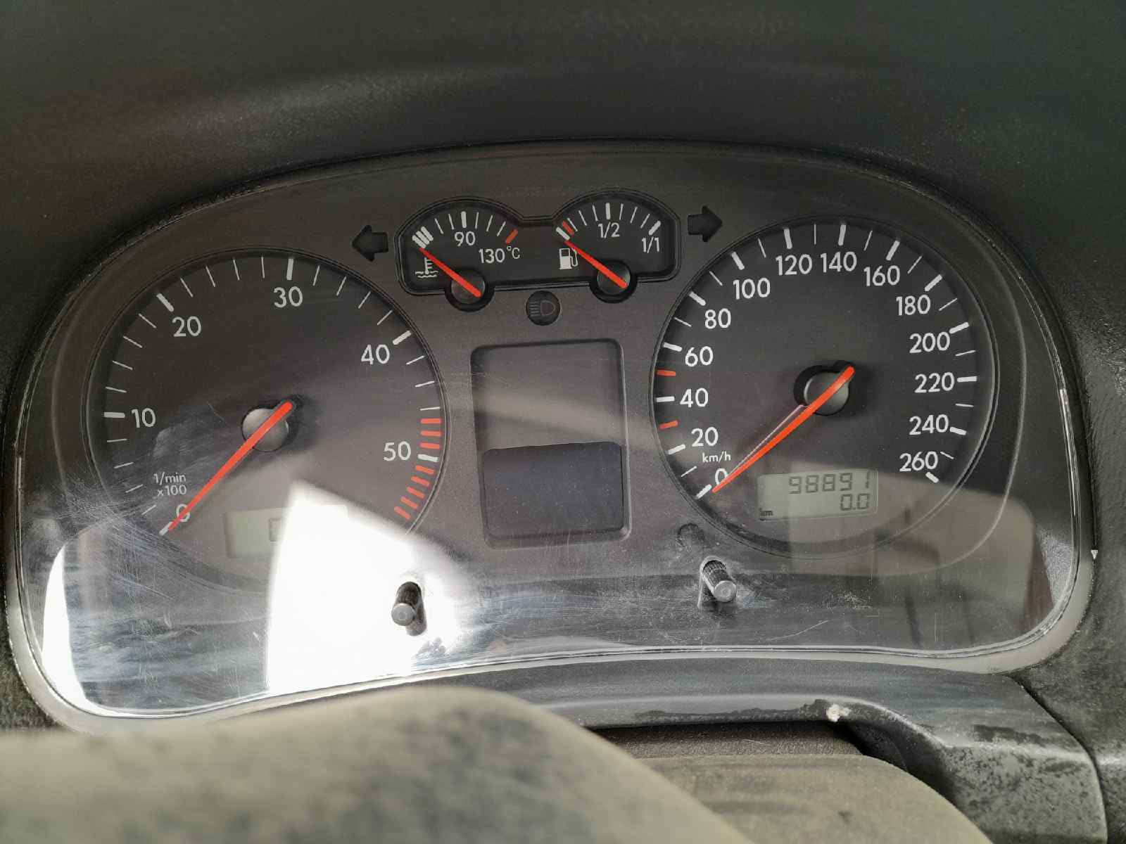 VOLKSWAGEN GOLF IV BERLINA (1J1) Advance Motor 1,9 Ltr. - 74 kW TDI foto 3