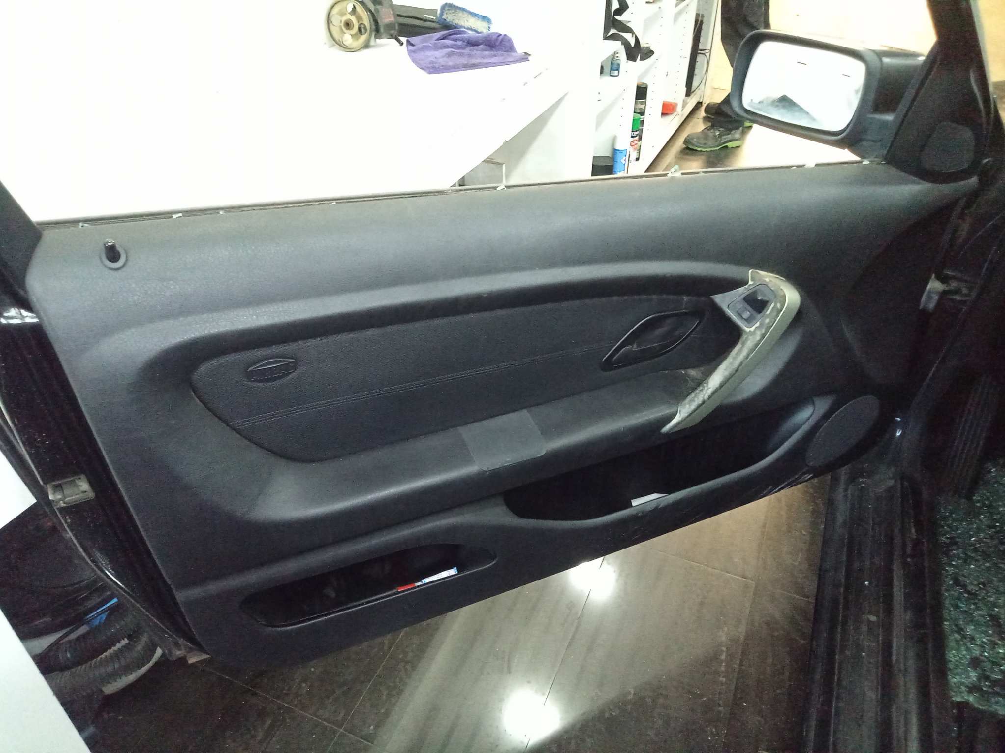 BMW SERIE 3 COMPACT (E46) 316ti   |   06.01 - 12.05