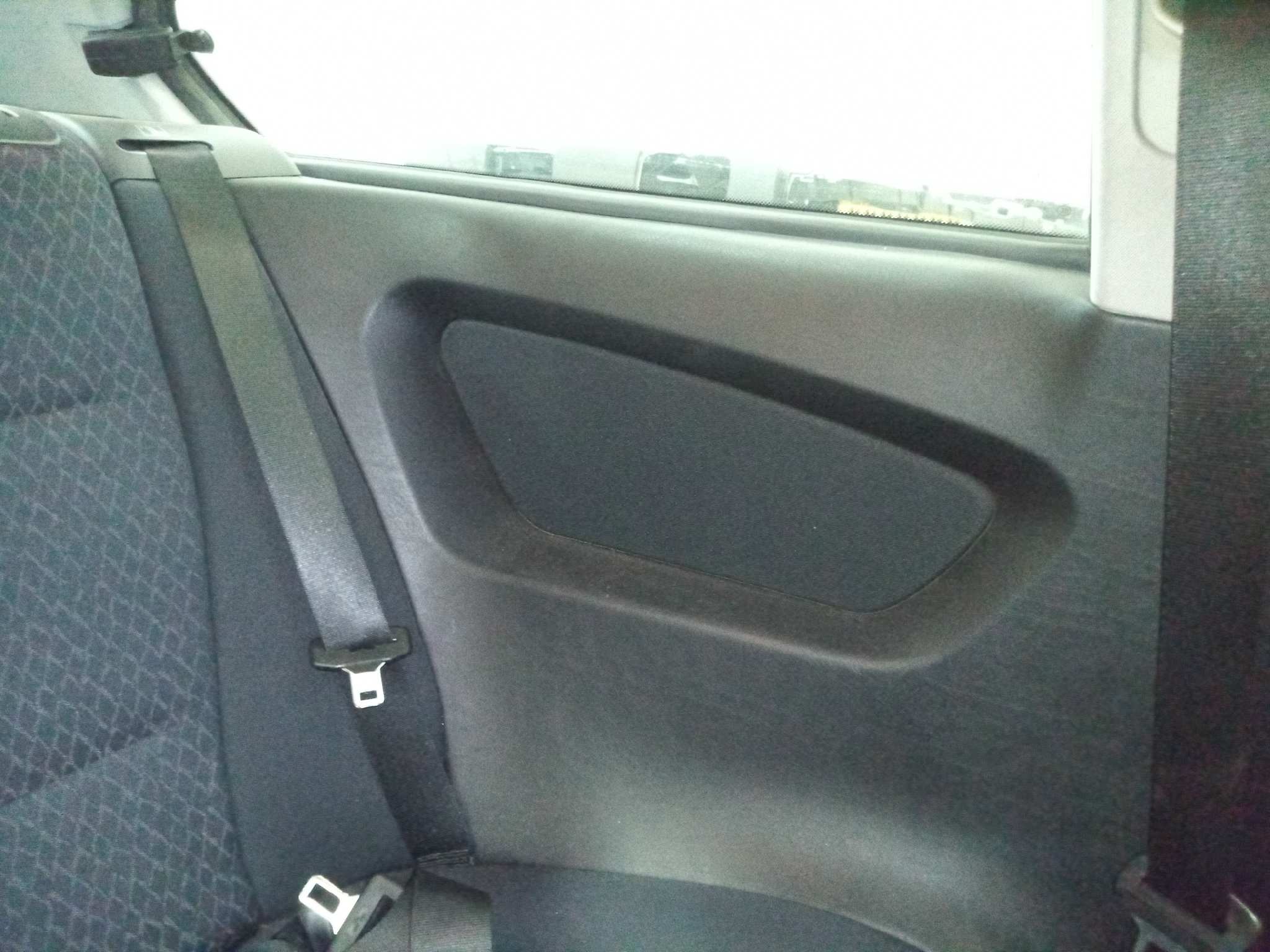 BMW SERIE 3 COMPACT (E46) 316ti   |   06.01 - 12.05