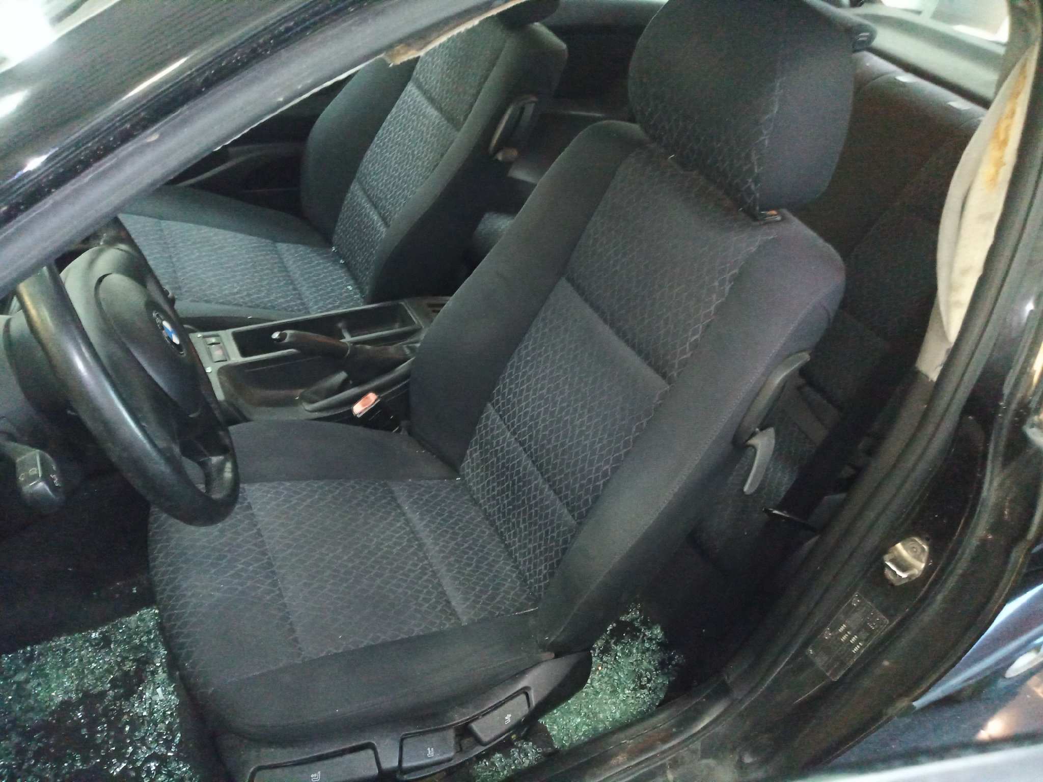 BMW SERIE 3 COMPACT (E46) 316ti   |   06.01 - 12.05