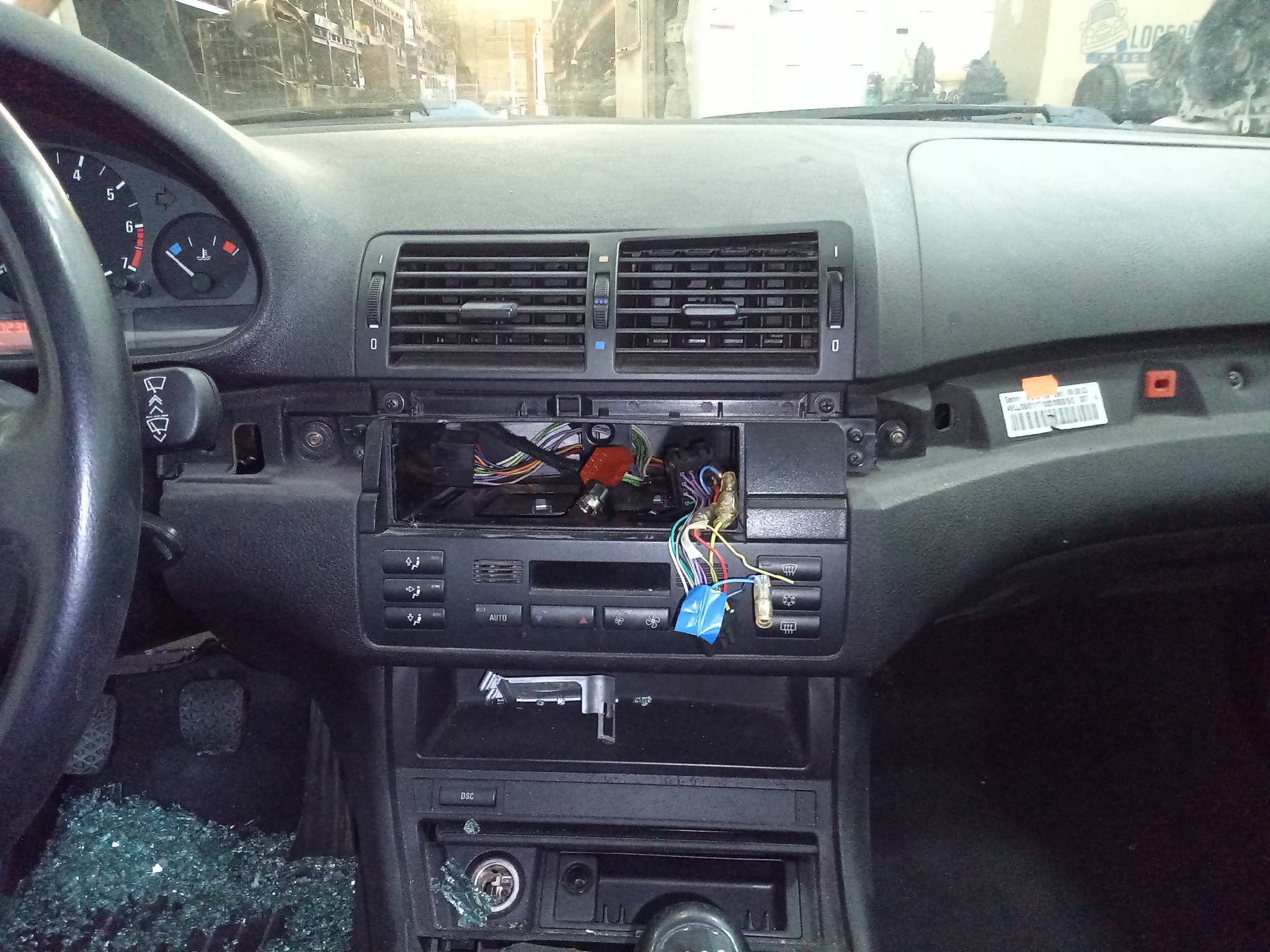 BMW SERIE 3 COMPACT (E46) 316ti   |   06.01 - 12.05