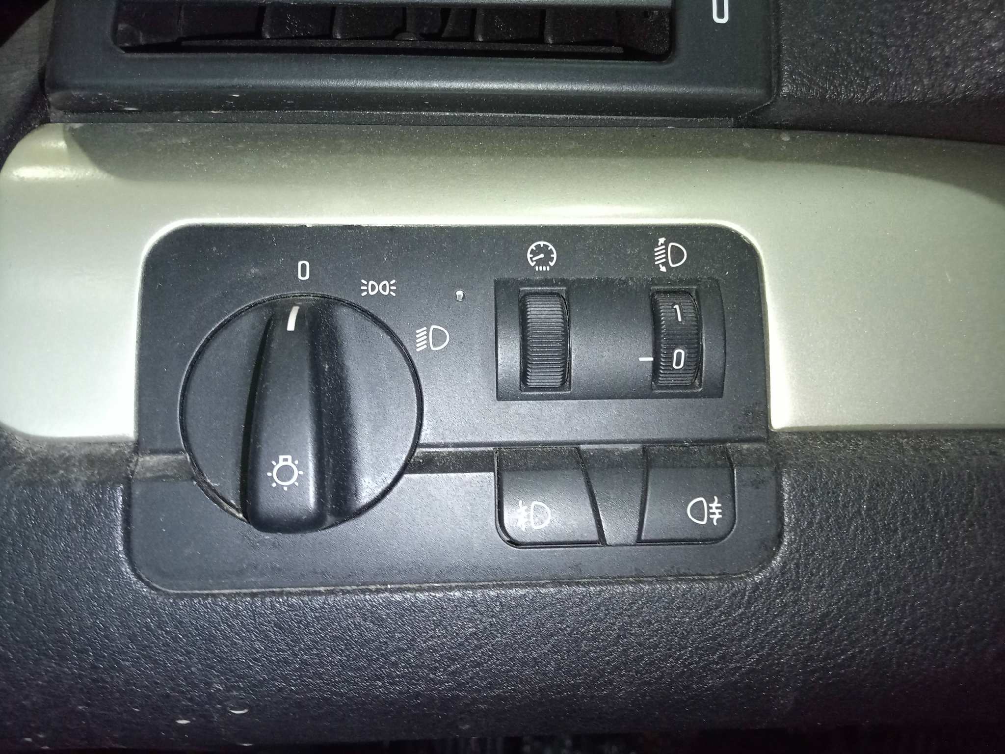 BMW SERIE 3 COMPACT (E46) 316ti   |   06.01 - 12.05