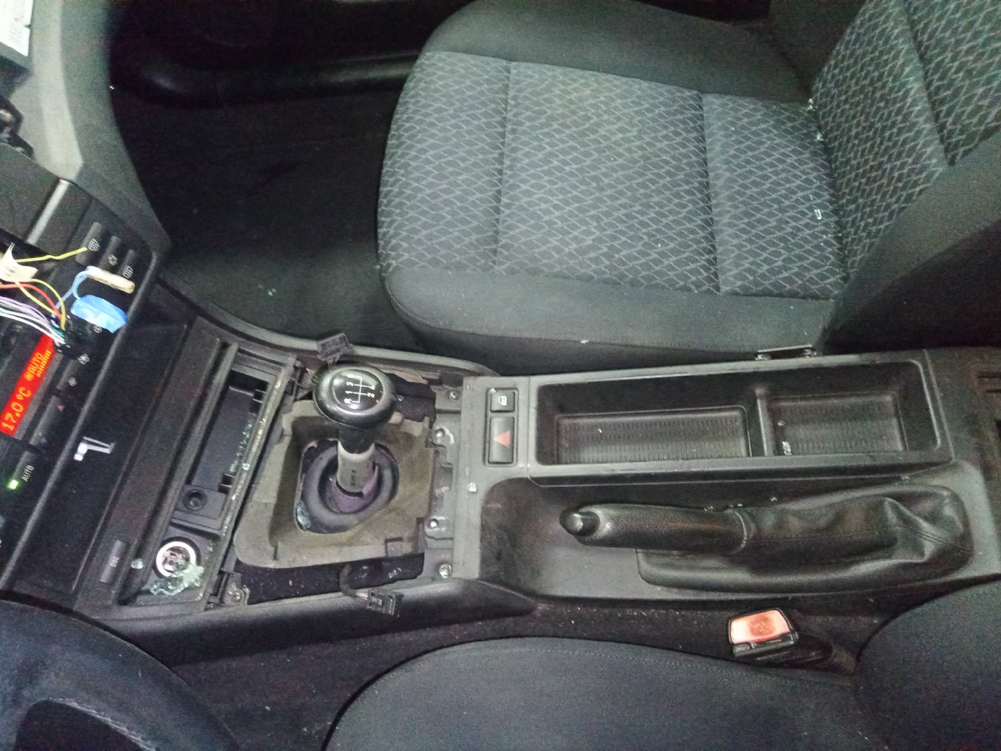 BMW SERIE 3 COMPACT (E46) 316ti   |   06.01 - 12.05