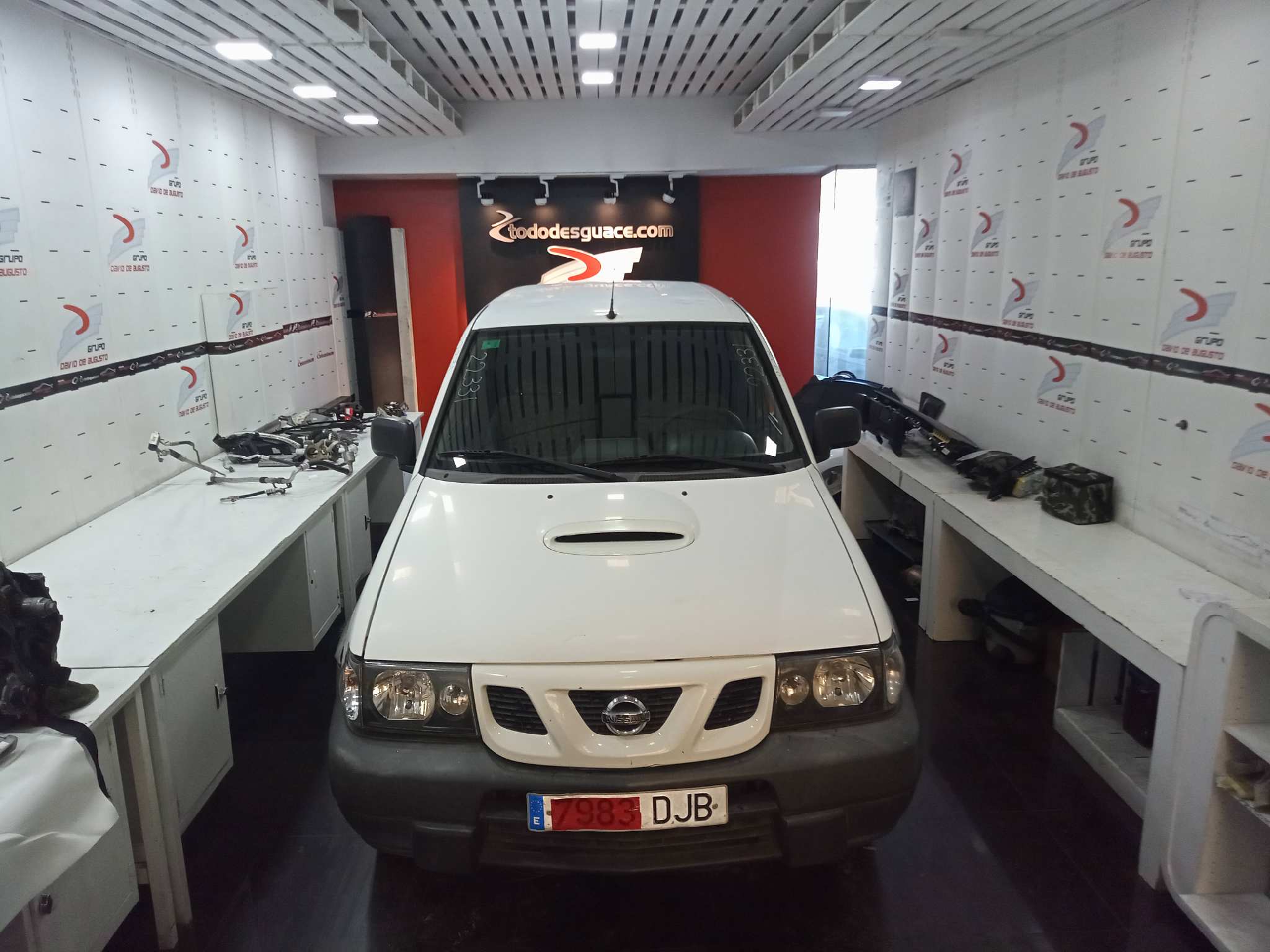 NISSAN TERRANO/TERRANO.II (R20) Avenue   |   12.96 - ...