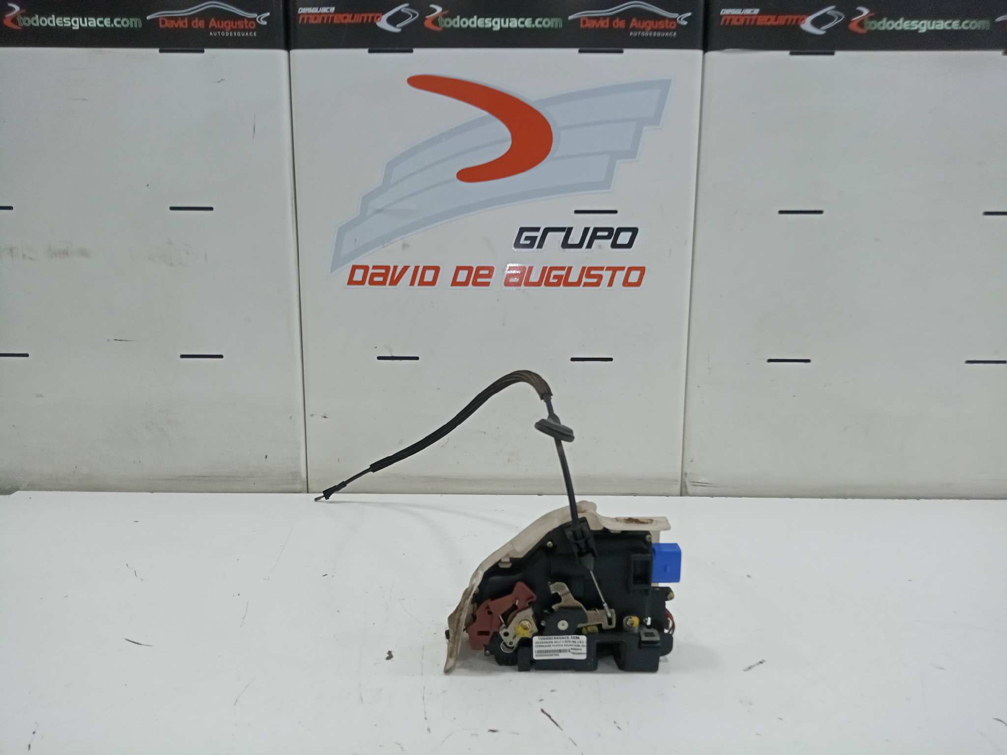 CERRADURA PUERTA DELANTERA IZQUIERDA