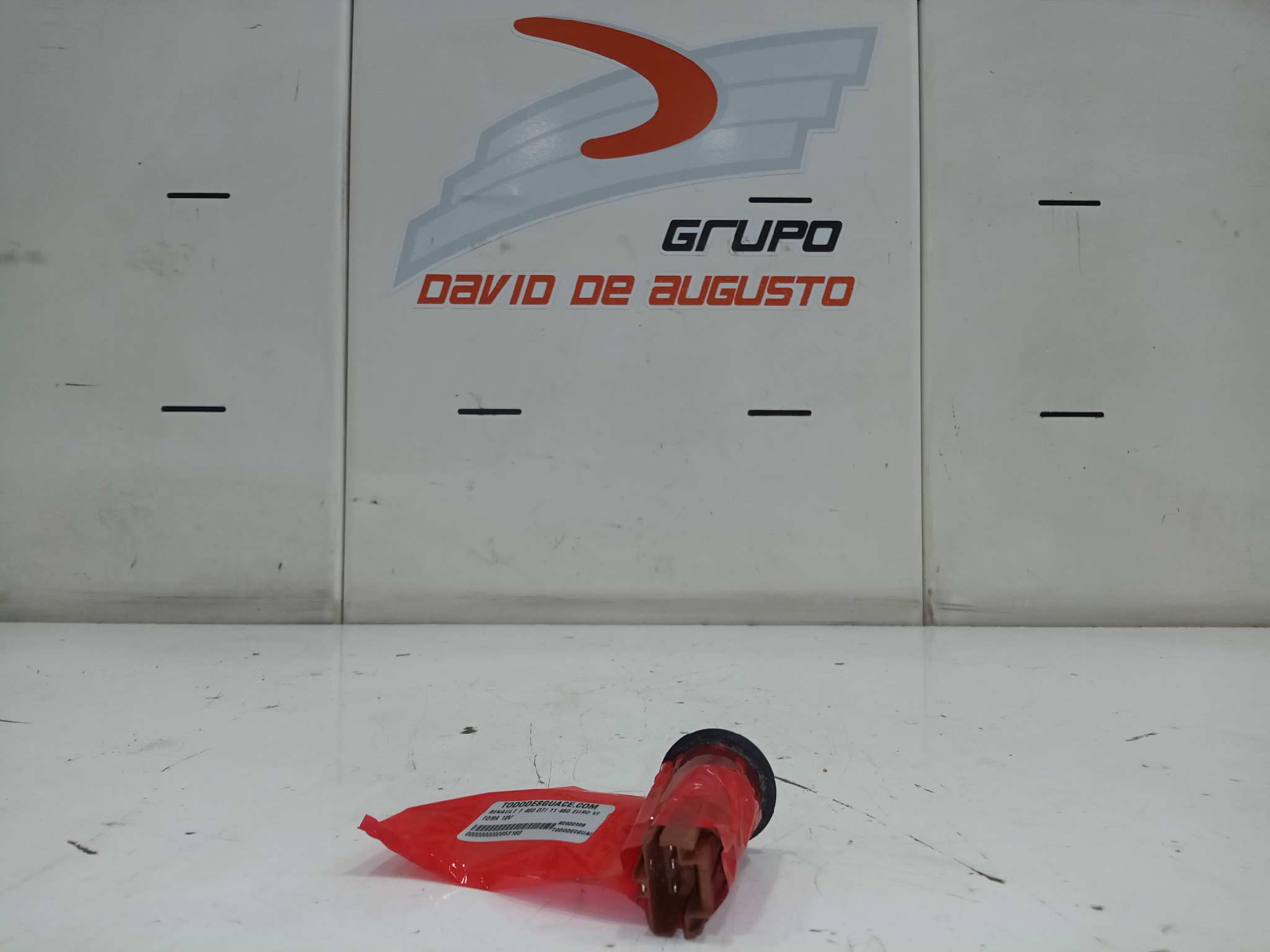 TOMA 12V / 24V RENAULT T 460 DTI 11 460 EURO VI