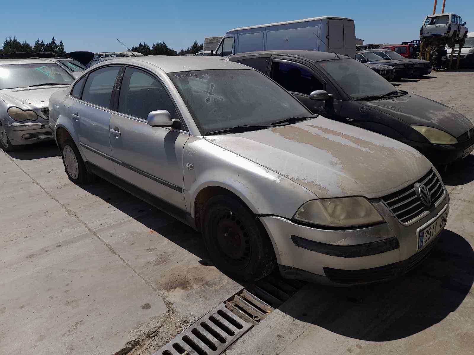 VOLKSWAGEN PASSAT BERLINA (3B3) Comfortline   |   10.00 - 12.04 foto 8