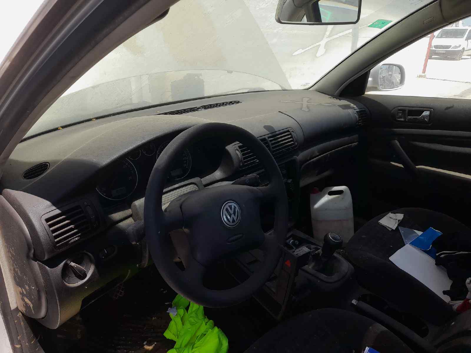 VOLKSWAGEN PASSAT BERLINA (3B3) Comfortline   |   10.00 - 12.04 foto 10