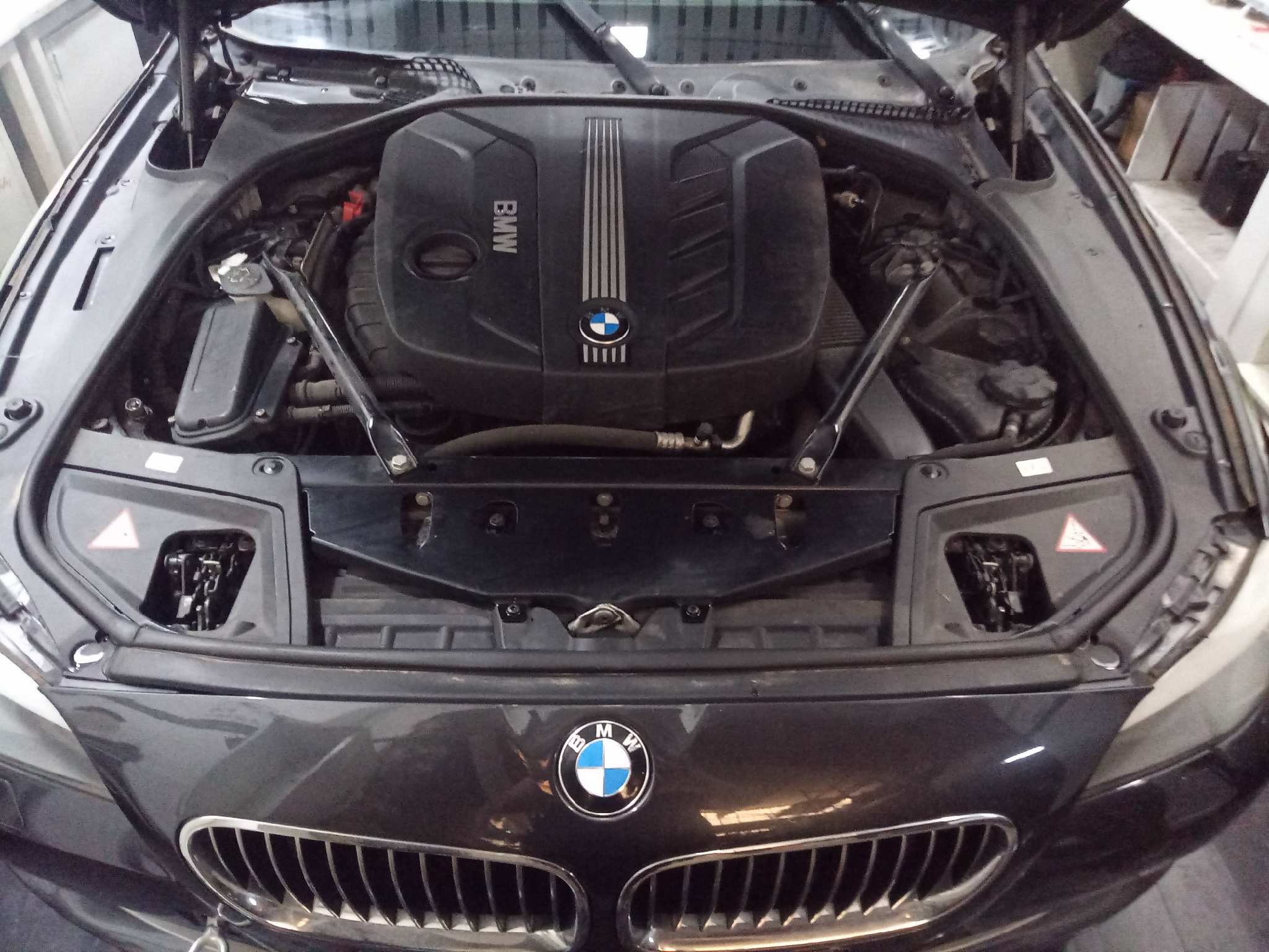 BMW SERIE 5 LIM. (F10) 2.0 Turbodiesel Motor 2,0 Ltr. - 135 kW Turbodiesel