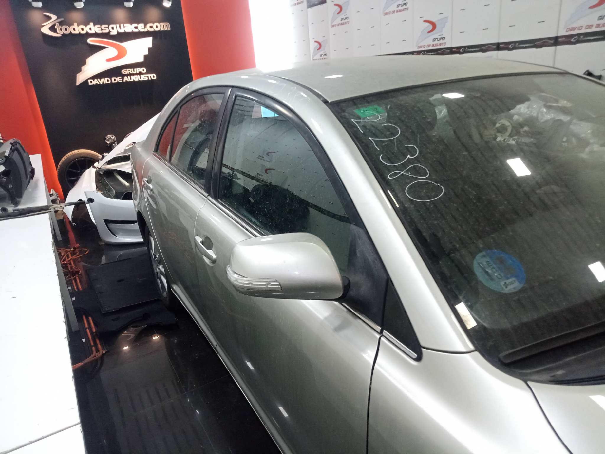 TOYOTA AVENSIS BERLINA (T25) 1.8 Sol Berlina (5-ptas)   |   01.03 - 12.09 foto 4