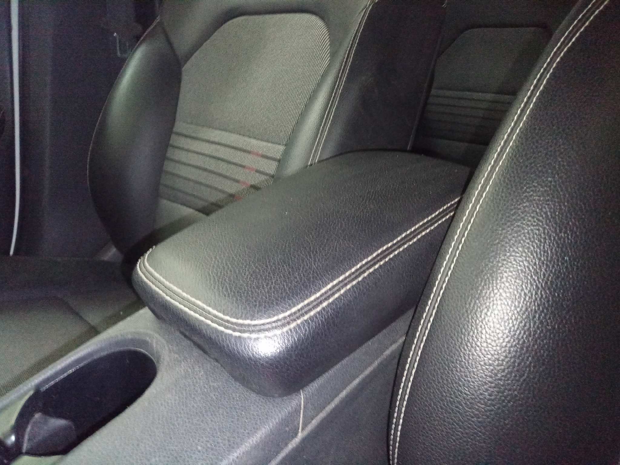 APOYABRAZOS CENTRAL MERCEDES CLASE B (W246) B 180 CDI (246.212)   |   06.13 - 12.18