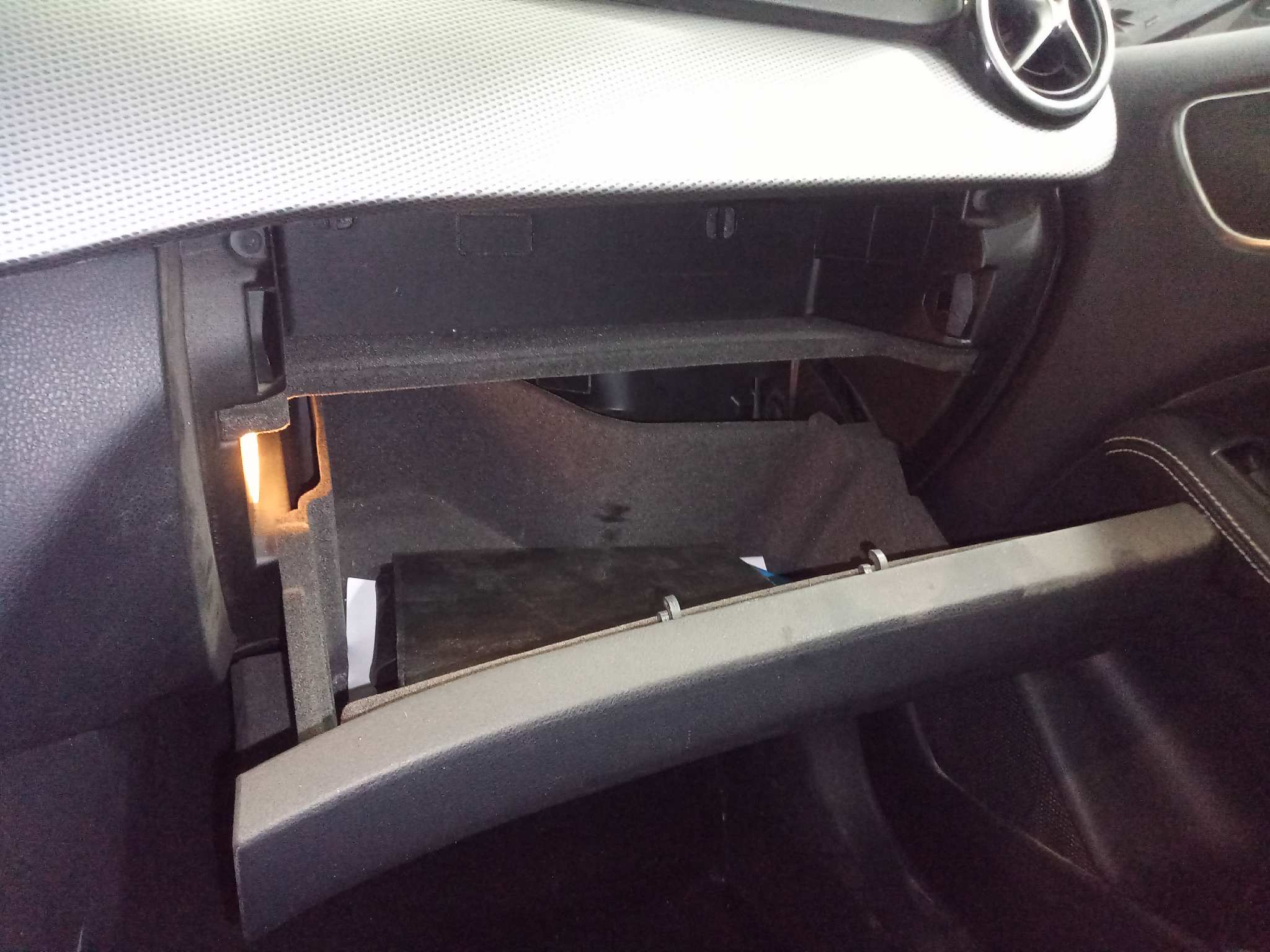 GUANTERA MERCEDES CLASE B (W246) B 180 CDI (246.212)   |   06.13 - 12.18