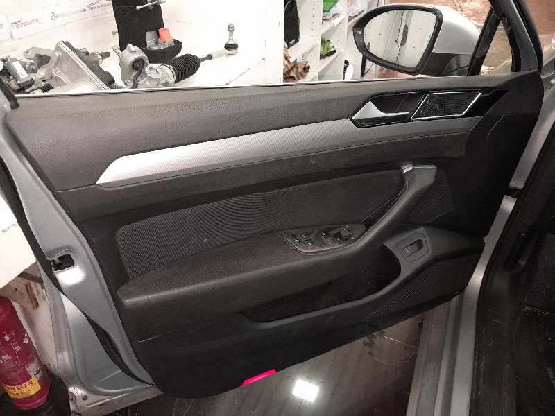 VOLKSWAGEN PASSAT VARIANT (3G5) BlueMotion   |   05.15 - ...