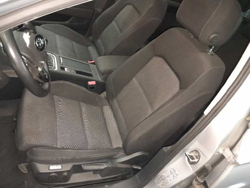 VOLKSWAGEN PASSAT VARIANT (3G5) BlueMotion   |   05.15 - ...