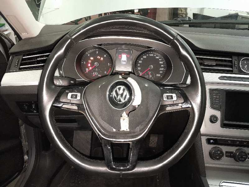 VOLKSWAGEN PASSAT VARIANT (3G5) BlueMotion   |   05.15 - ...