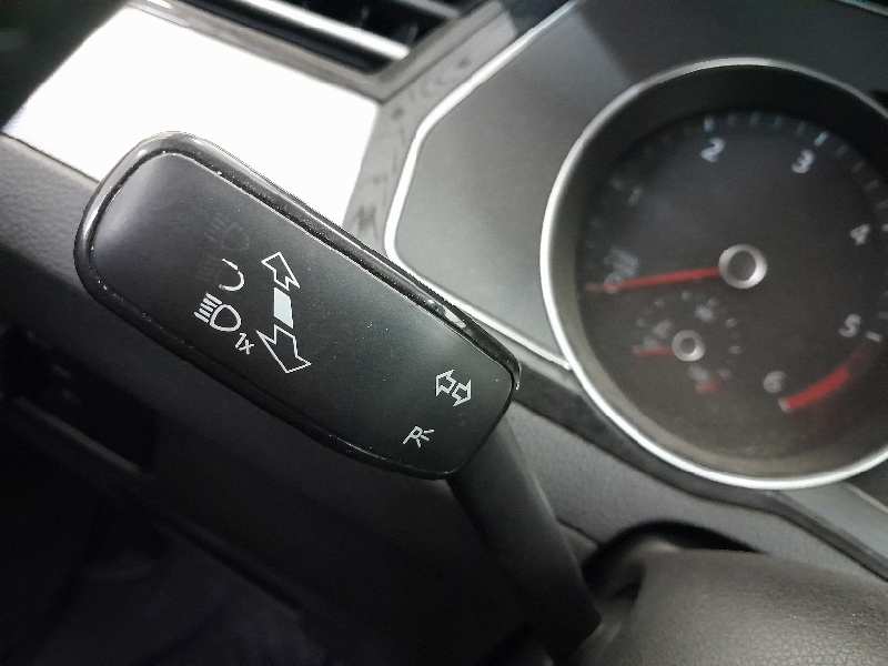 VOLKSWAGEN PASSAT VARIANT (3G5) BlueMotion   |   05.15 - ...