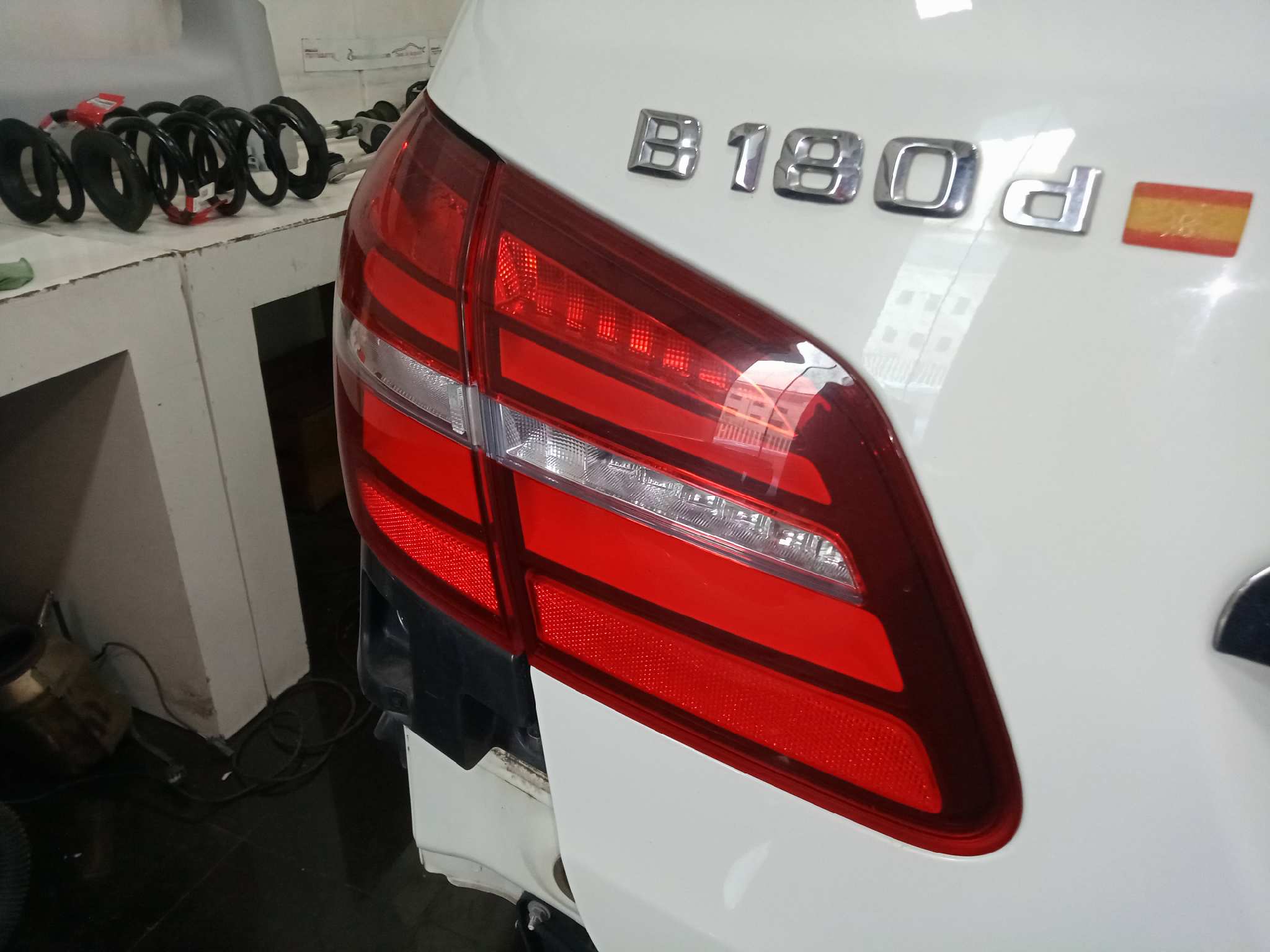 PILOTO INTERIOR TRASERO IZQUIERDO MERCEDES CLASE B (W246) B 180 CDI (246.212)   |   06.13 - 12.18