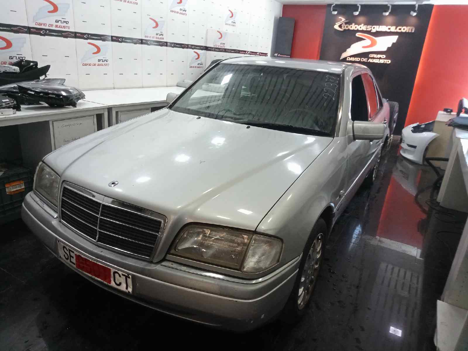 MERCEDES CLASE C (W202) BERLINA 220 Diesel (202.121)   |   05.93 - ... foto 2