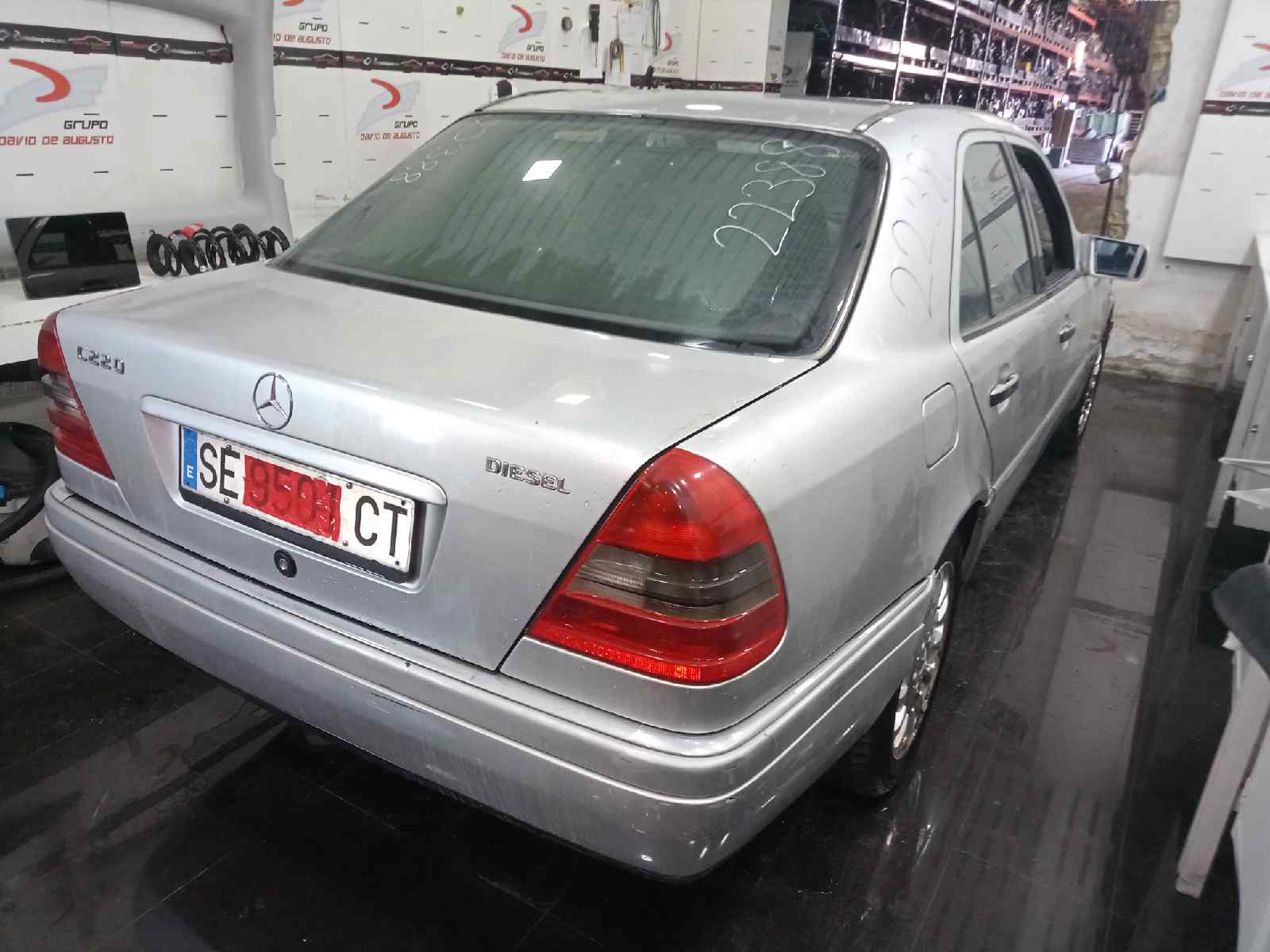 MERCEDES CLASE C (W202) BERLINA 220 Diesel (202.121)   |   05.93 - ... foto 7