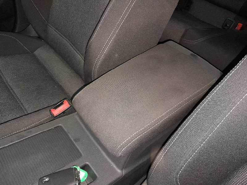 APOYABRAZOS CENTRAL VOLKSWAGEN PASSAT VARIANT (3G5) BlueMotion   |   05.15 - ...