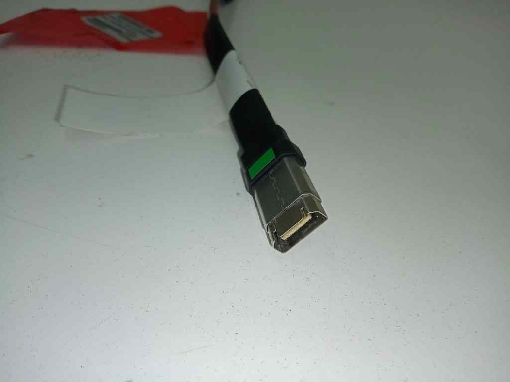 CABLE USB CONSOLA CENTRAL TESLA MODEL 3 BEV LONG RANGE AWD